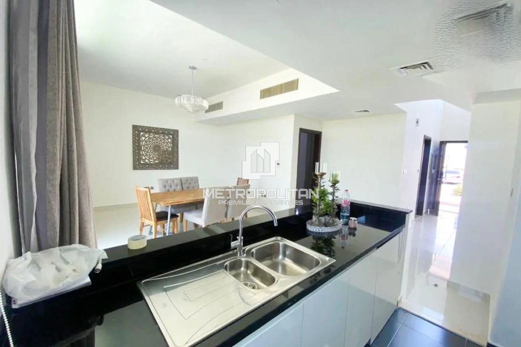 Vacant | Single Row | XU4BB | Prime Location