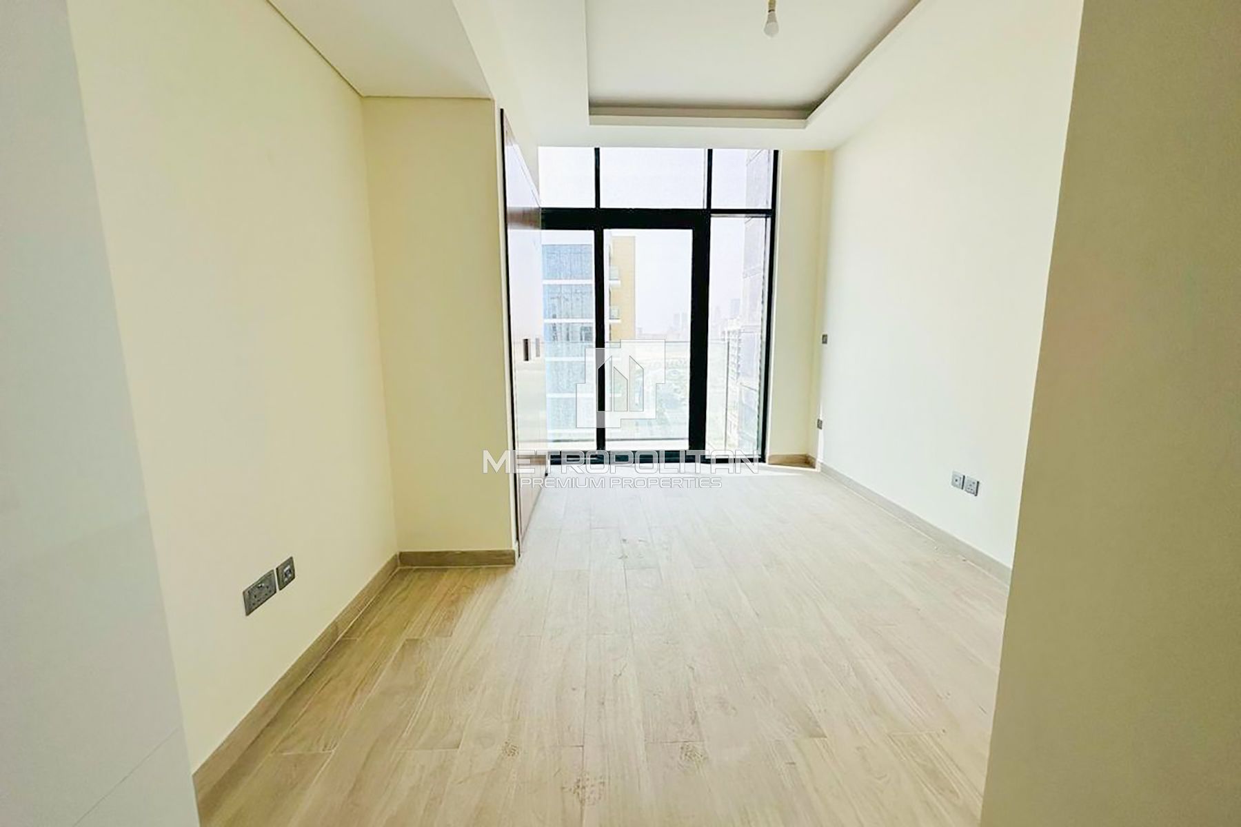 Waterfront Studio | High ROI | Lagoon View