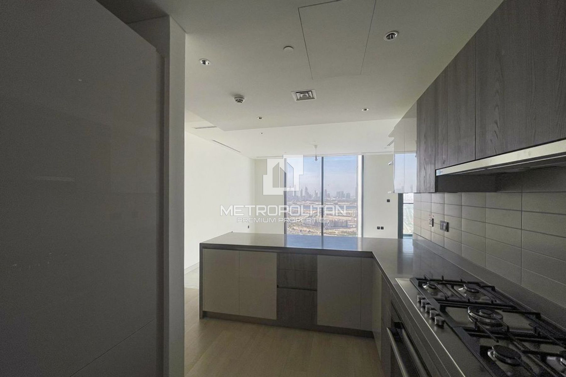 Panoramic View | High Floor | Spacious Layout