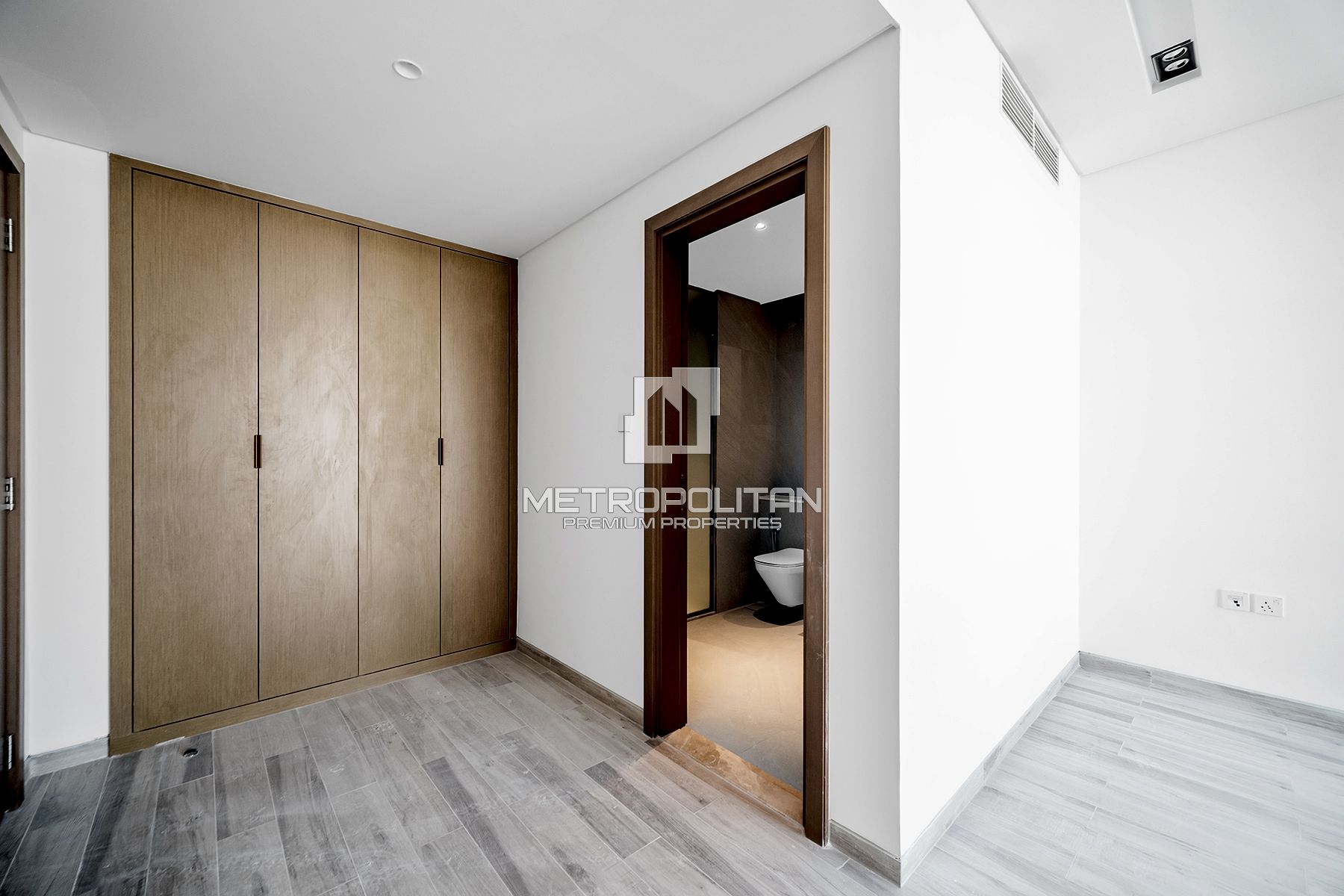 Exclusive Standalone 5BR Villa | Ready to Move In