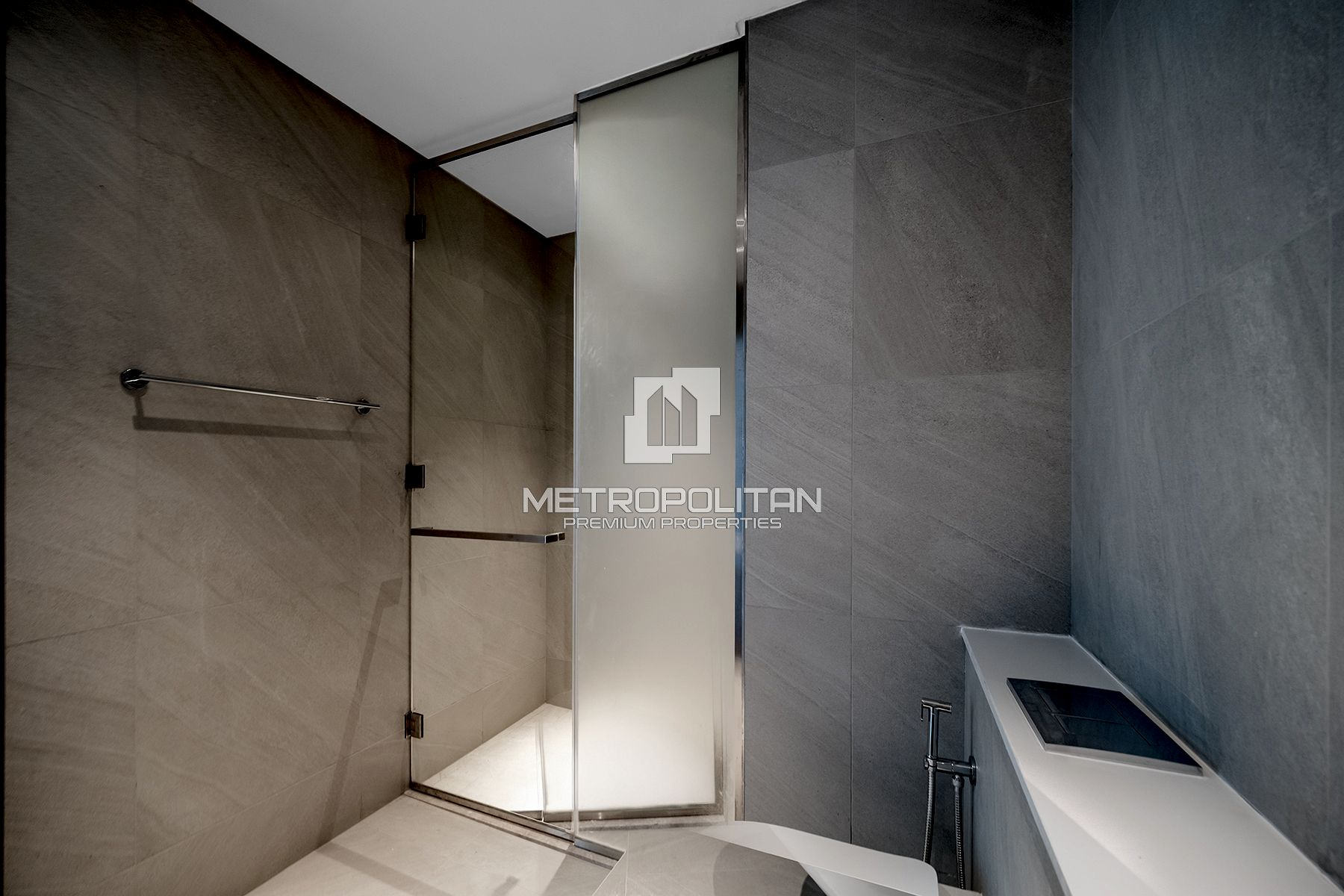 Exclusive Standalone 5BR Villa | Ready to Move In