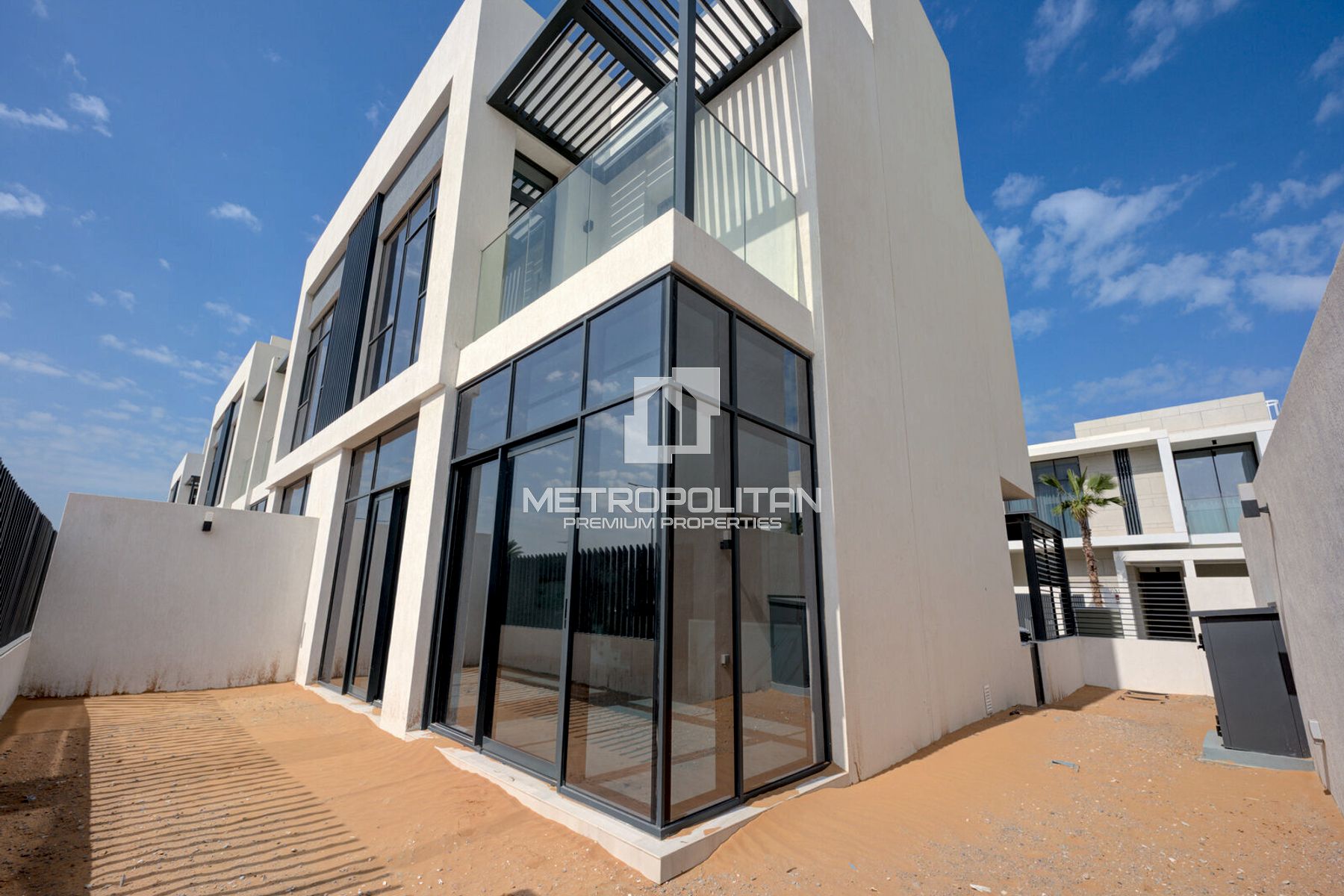 Corner Townhouse G+2 | W/Kitchen Appliances