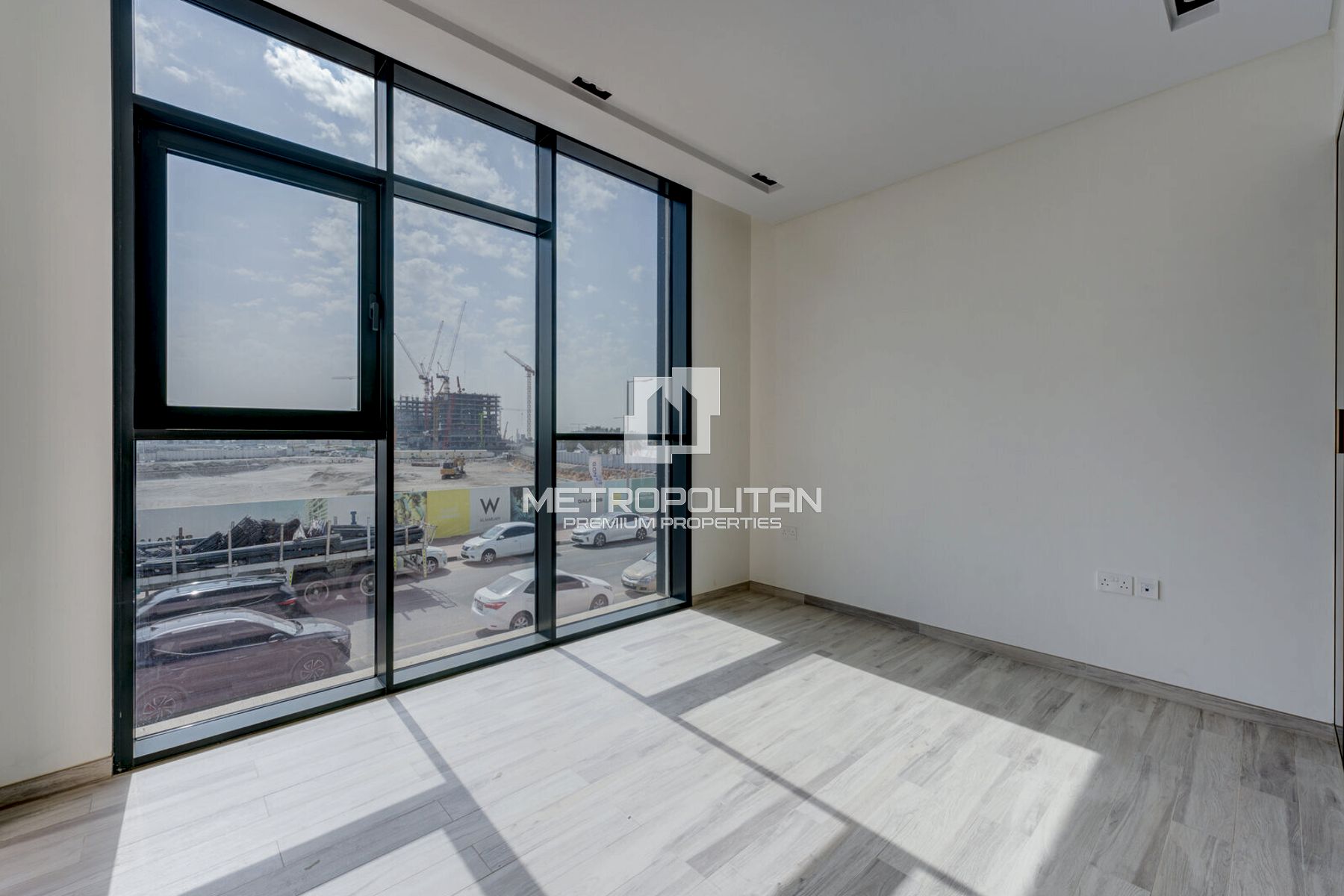 Corner Townhouse G+2 | W/Kitchen Appliances