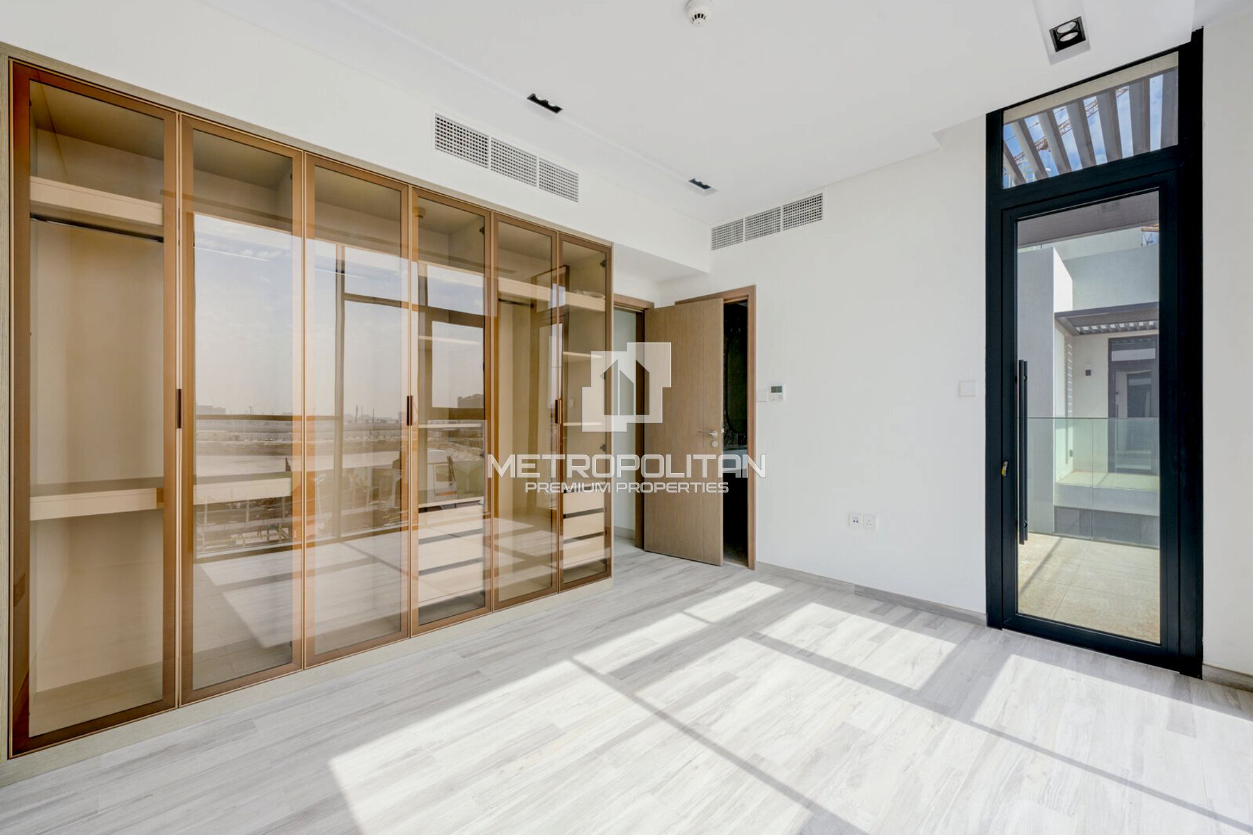 Corner Townhouse G+2 | W/Kitchen Appliances