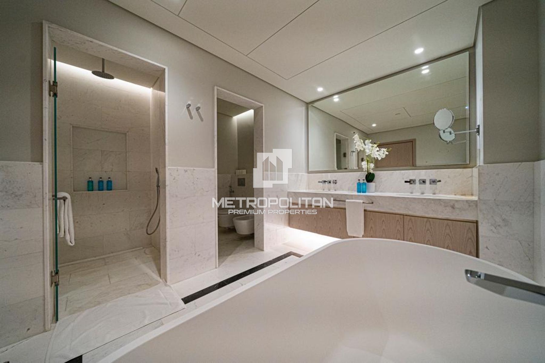 Furnished | Corner Unit | Facing Royal Atlantis