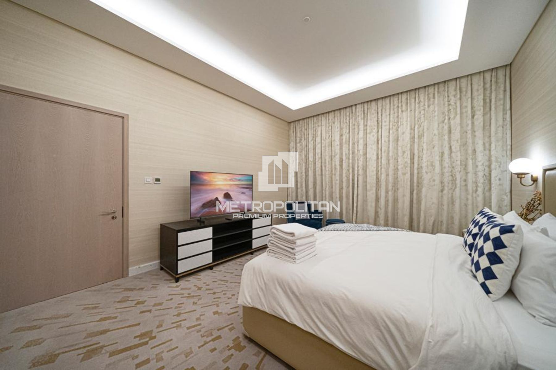 Furnished | Corner Unit | Facing Royal Atlantis