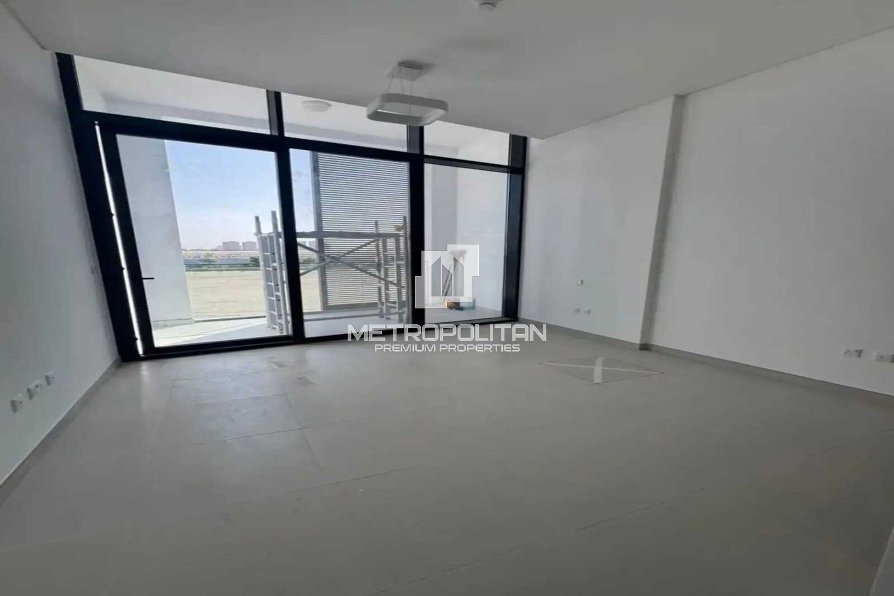 Hot Deal | Exclusive Opportunity | W/ Beach Access