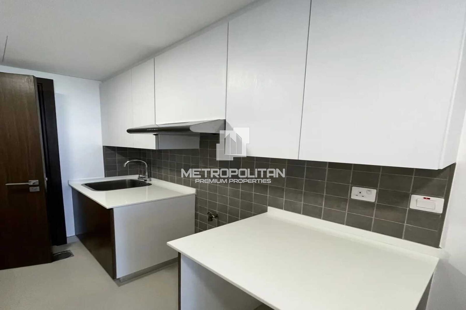 Hot Deal | Exclusive Opportunity | W/ Beach Access