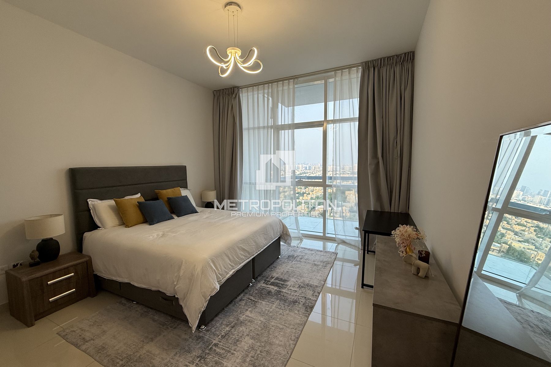 Spacious Living | Furnished | Motivated Seller