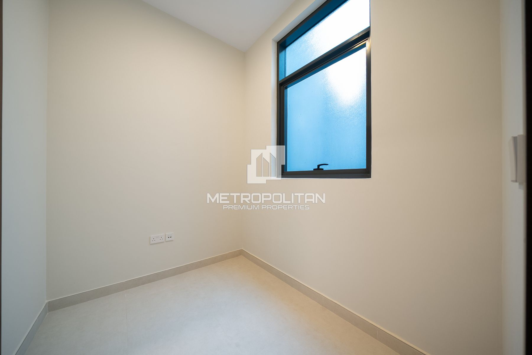 Spacious Layout | Vastu Unit | Corner | Pool view