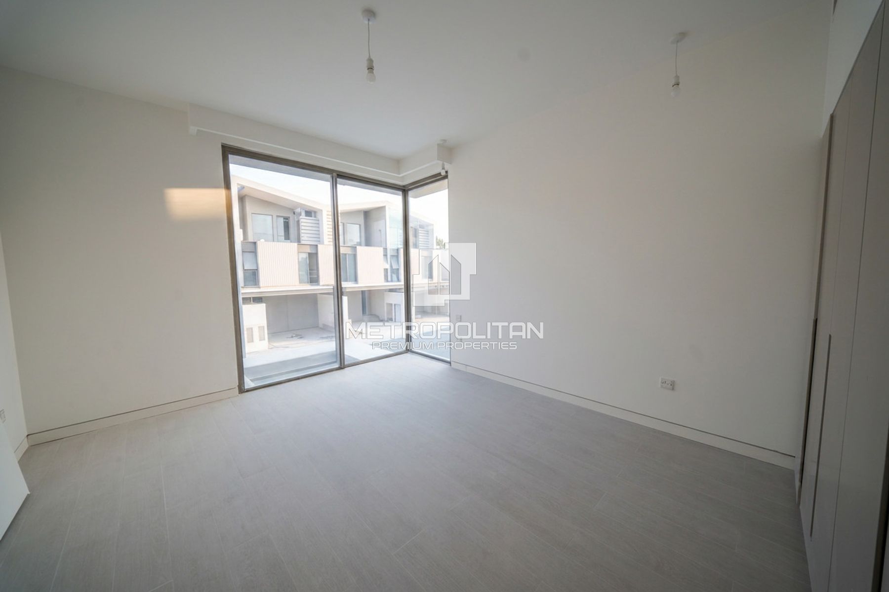 Single Row G+1 | Park View | Private | S-Detached