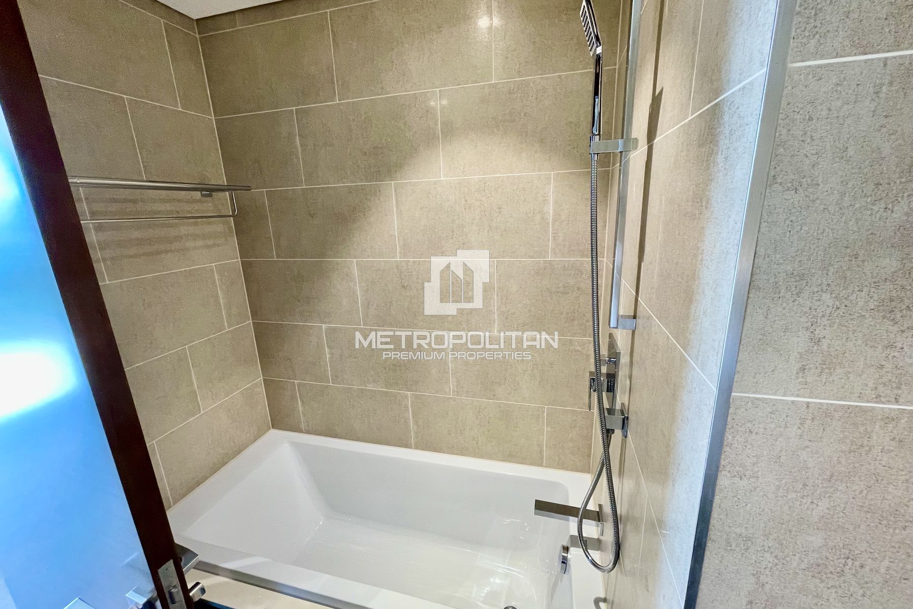 Bright Apartment | Well Maintained | Spacious