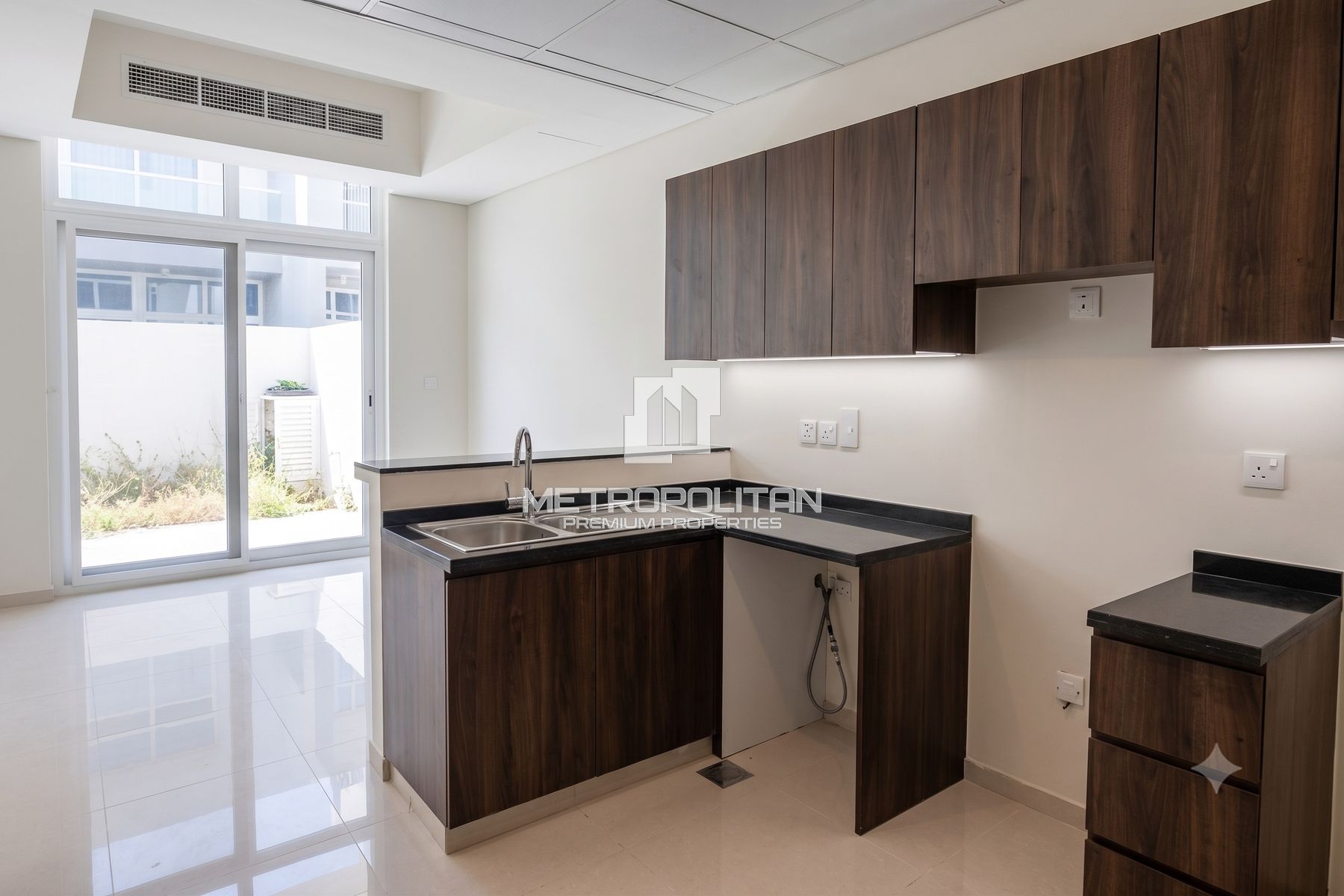 4BR Townhouse for Sale in Aknan Villas, Damac Hills 2 - MPS-50082