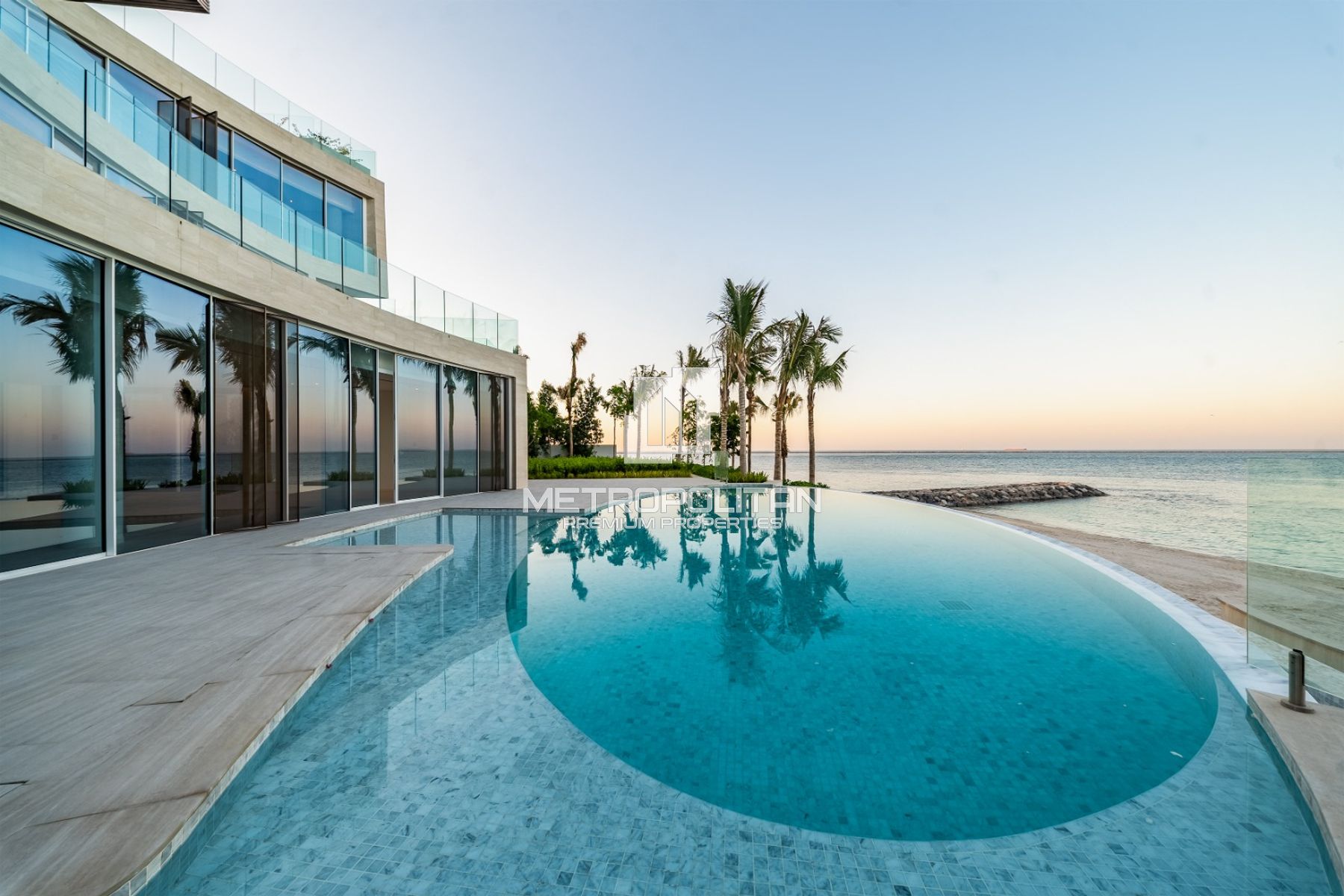 6BR Villa for Sale in Zuha Island Villas, The World Islands - MPS-50093