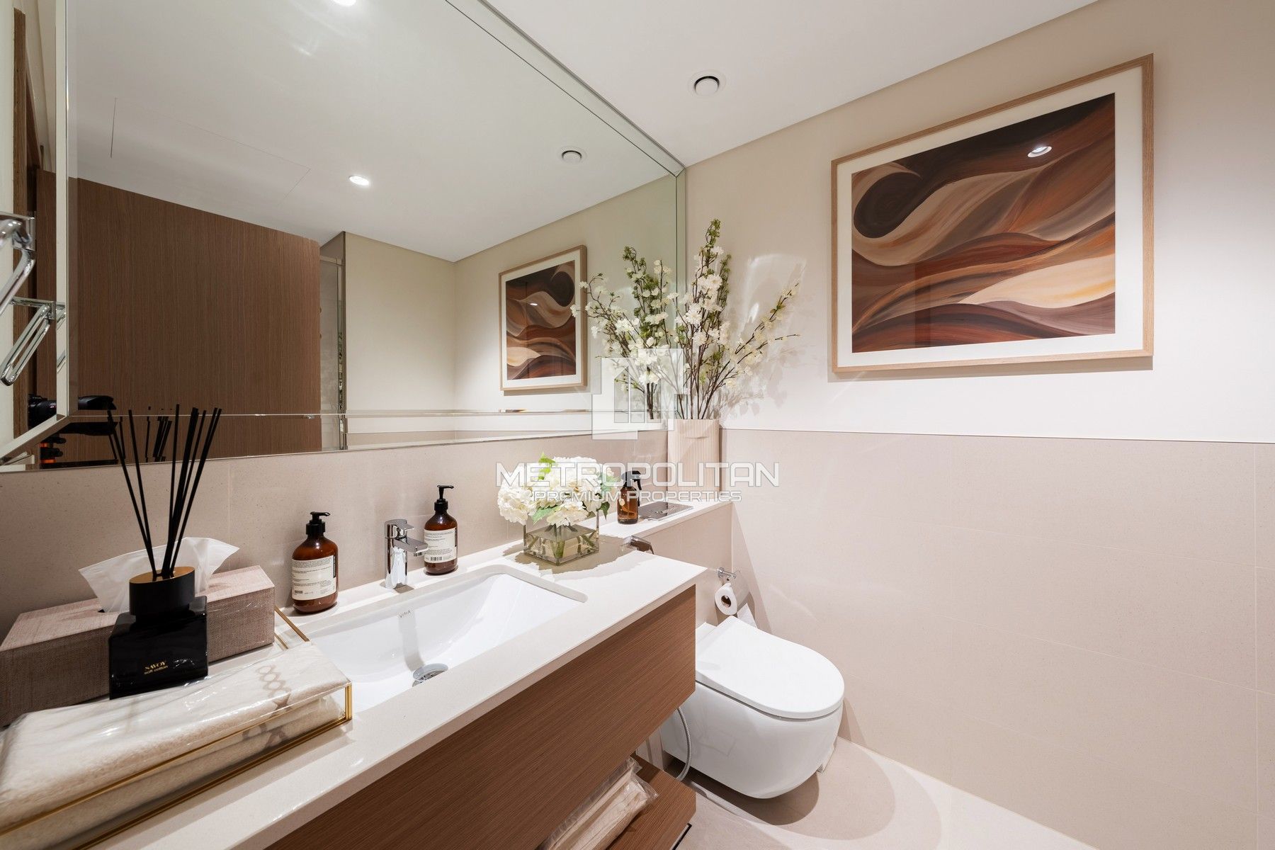 Fully Upgraded and Furnished | Vacant Now