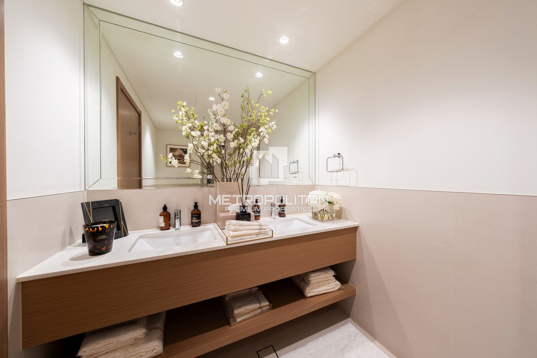 Fully Upgraded and Furnished | Vacant Now