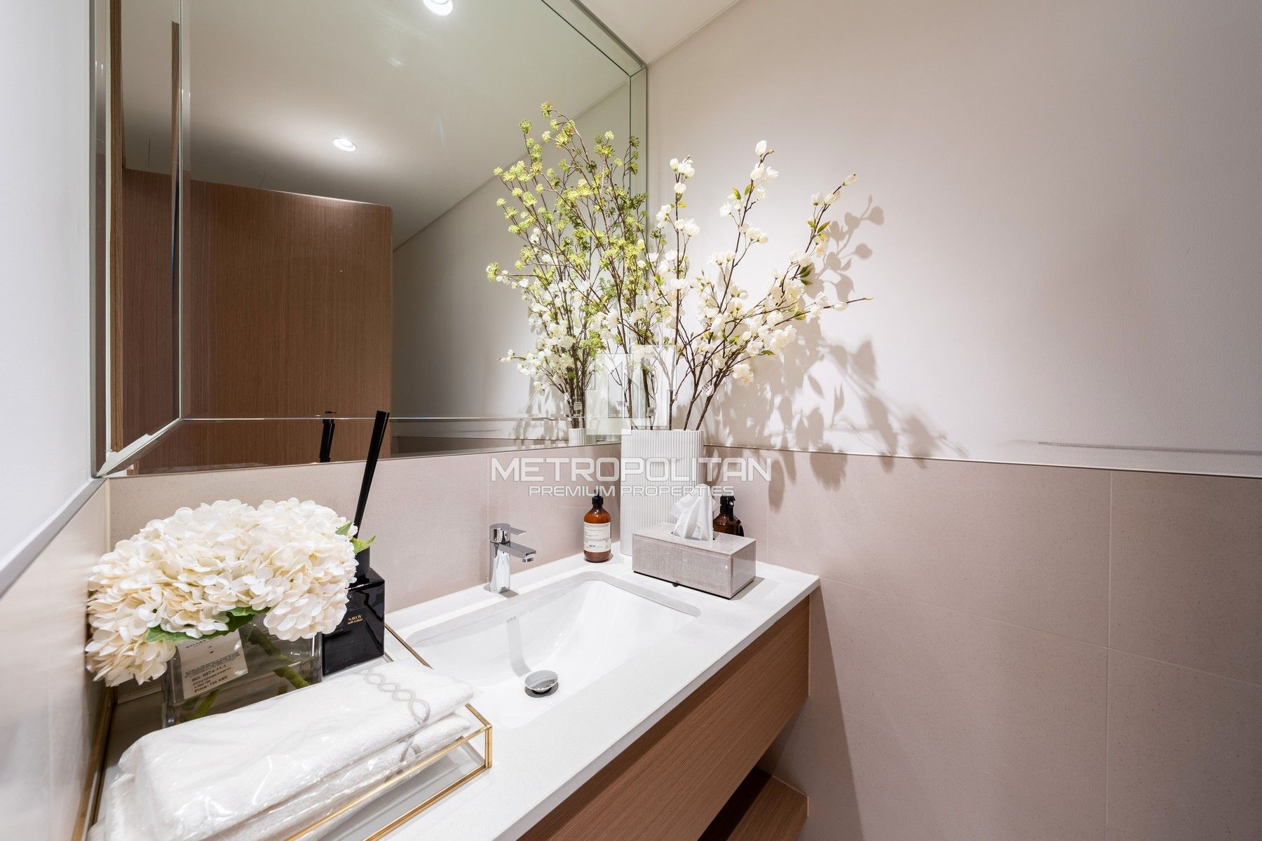 Fully Upgraded and Furnished | Vacant Now
