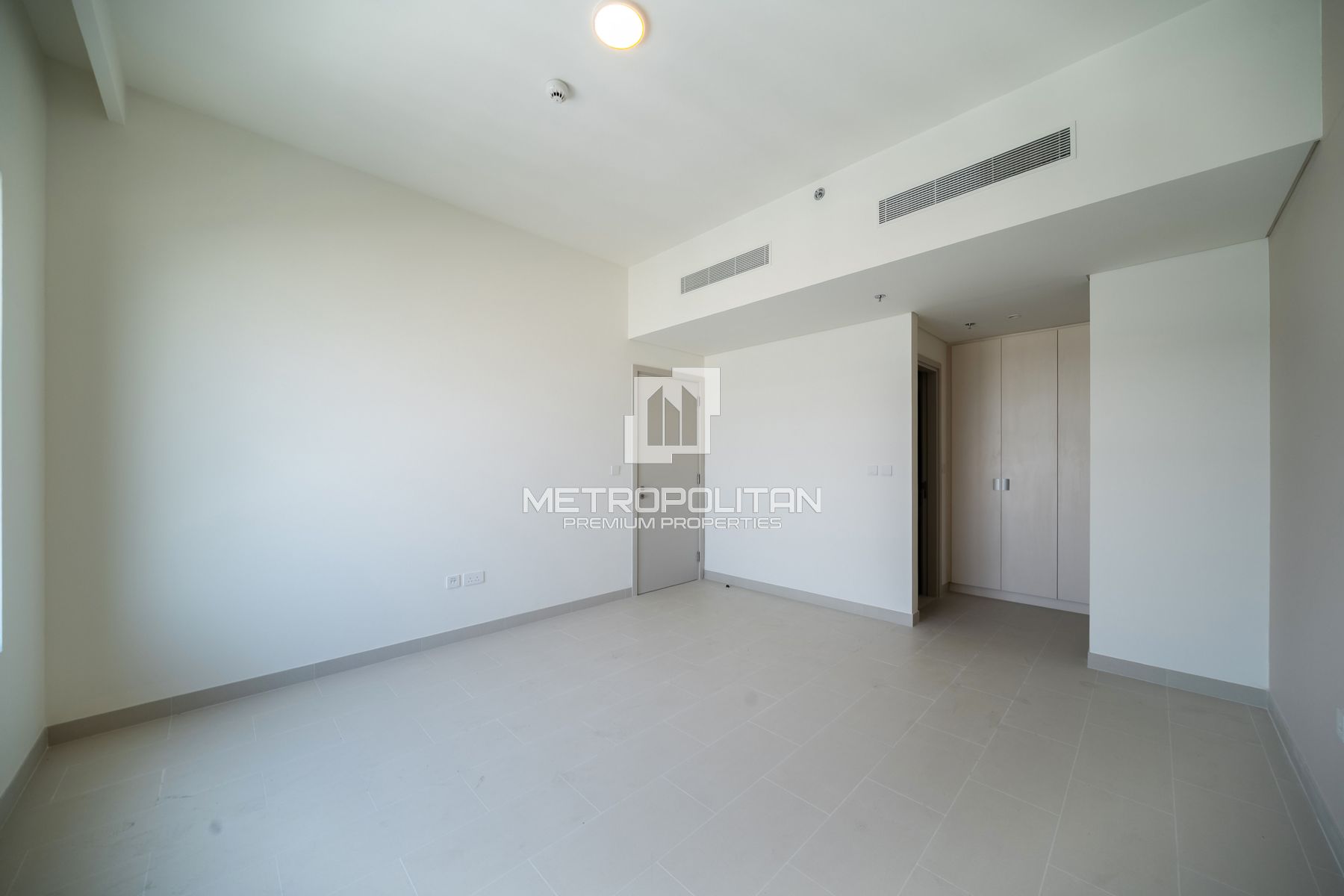 Full Park View | Ready to Move In | Best Deal