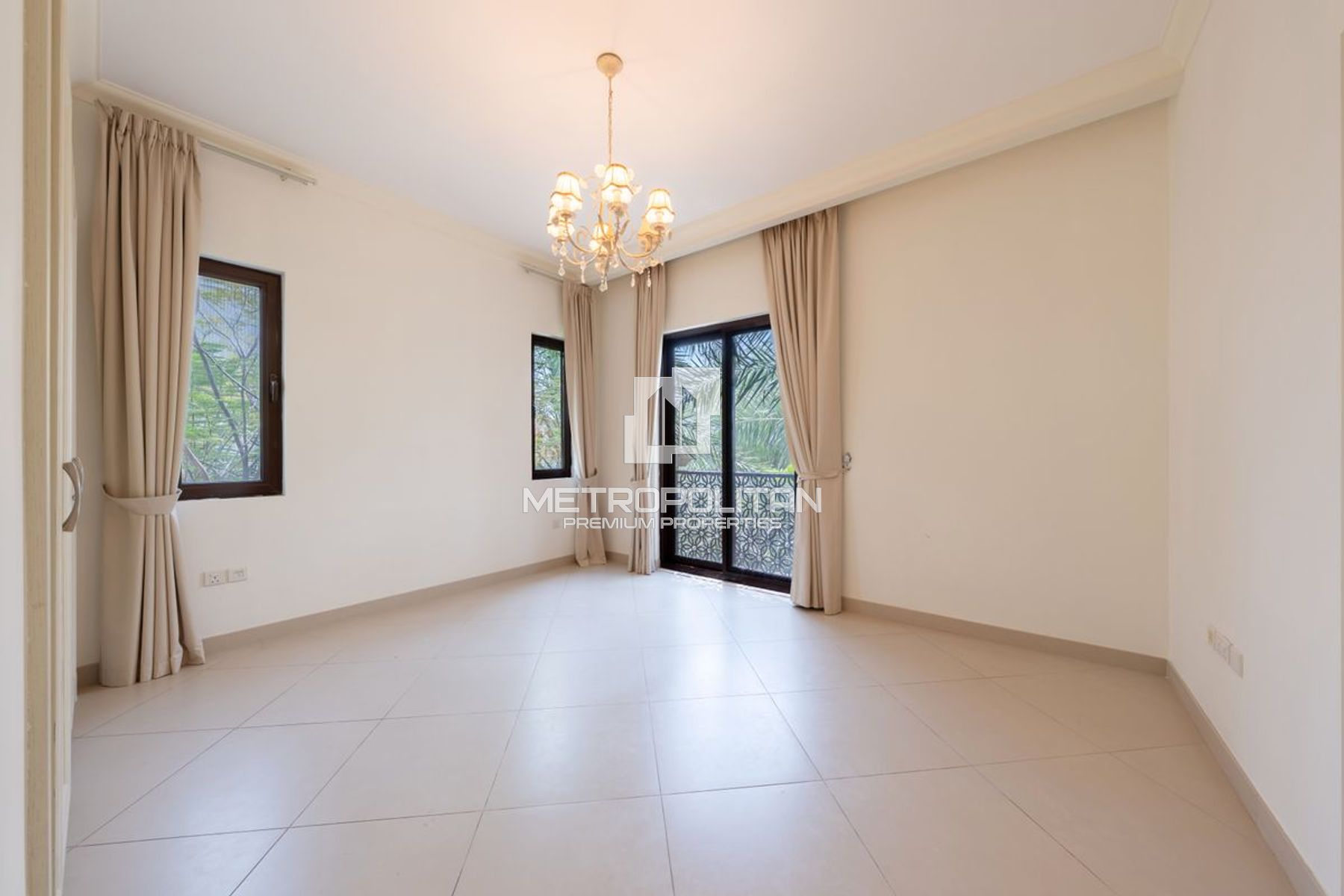 Partial Park View | Vacant | 4 Bed + Maid