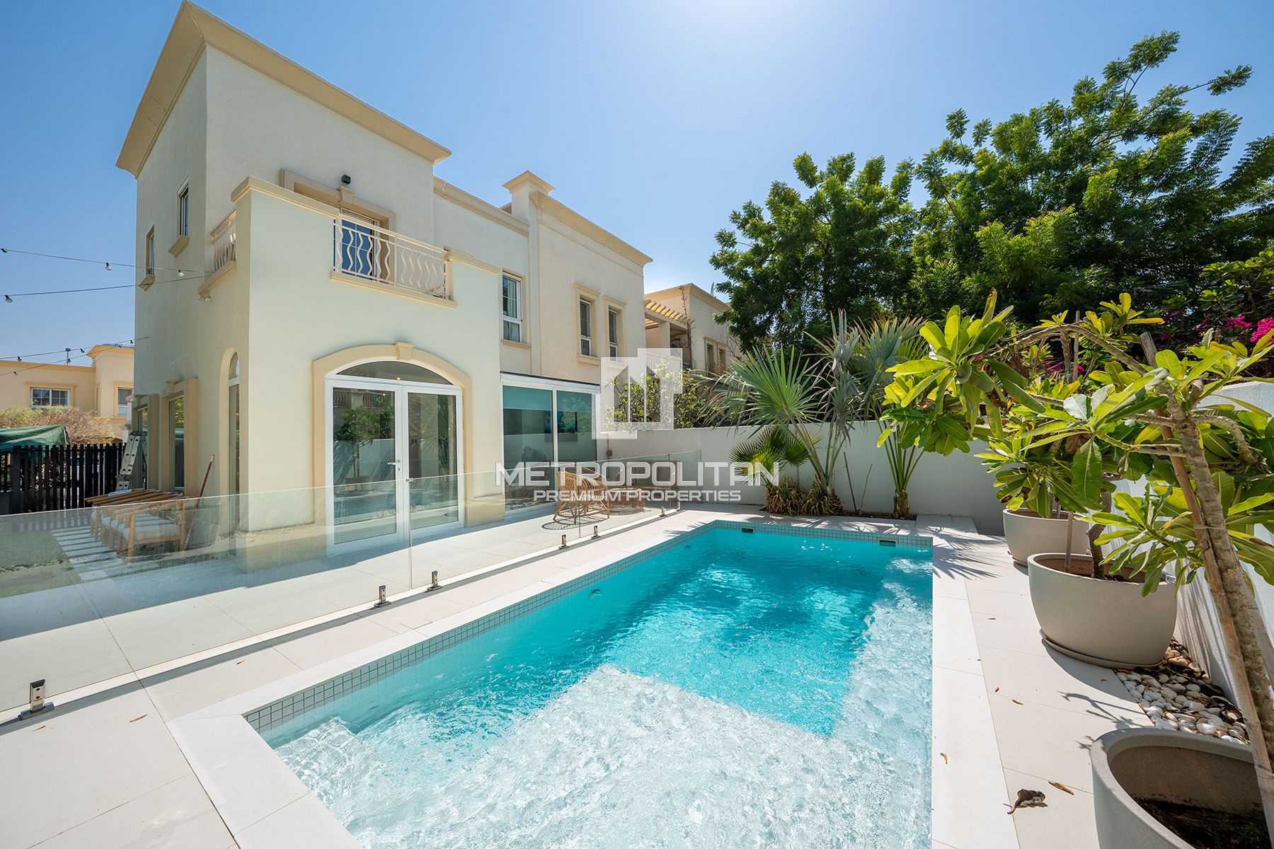 Corner Plot| Private Pool| Type 4E | Family Living