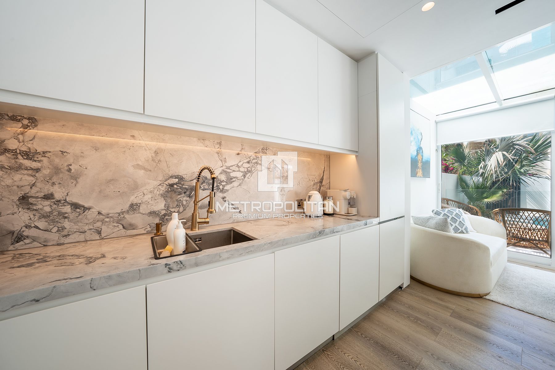 Corner Plot| Private Pool| Type 4E | Family Living