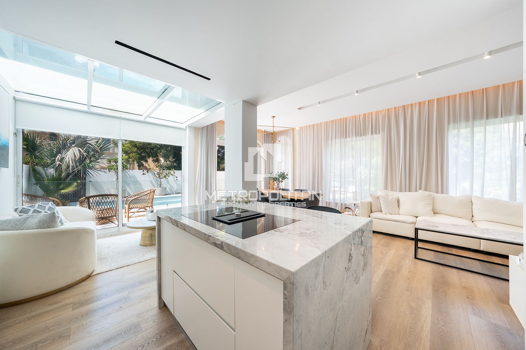 Corner Plot| Private Pool| Type 4E | Family Living