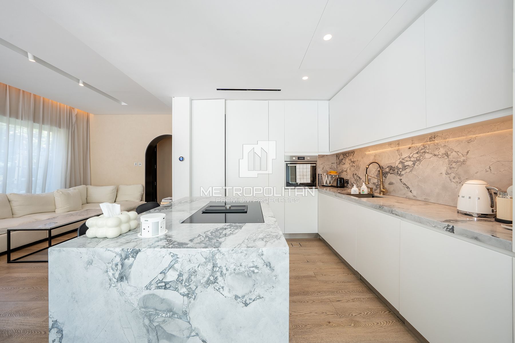 Corner Plot| Private Pool| Type 4E | Family Living