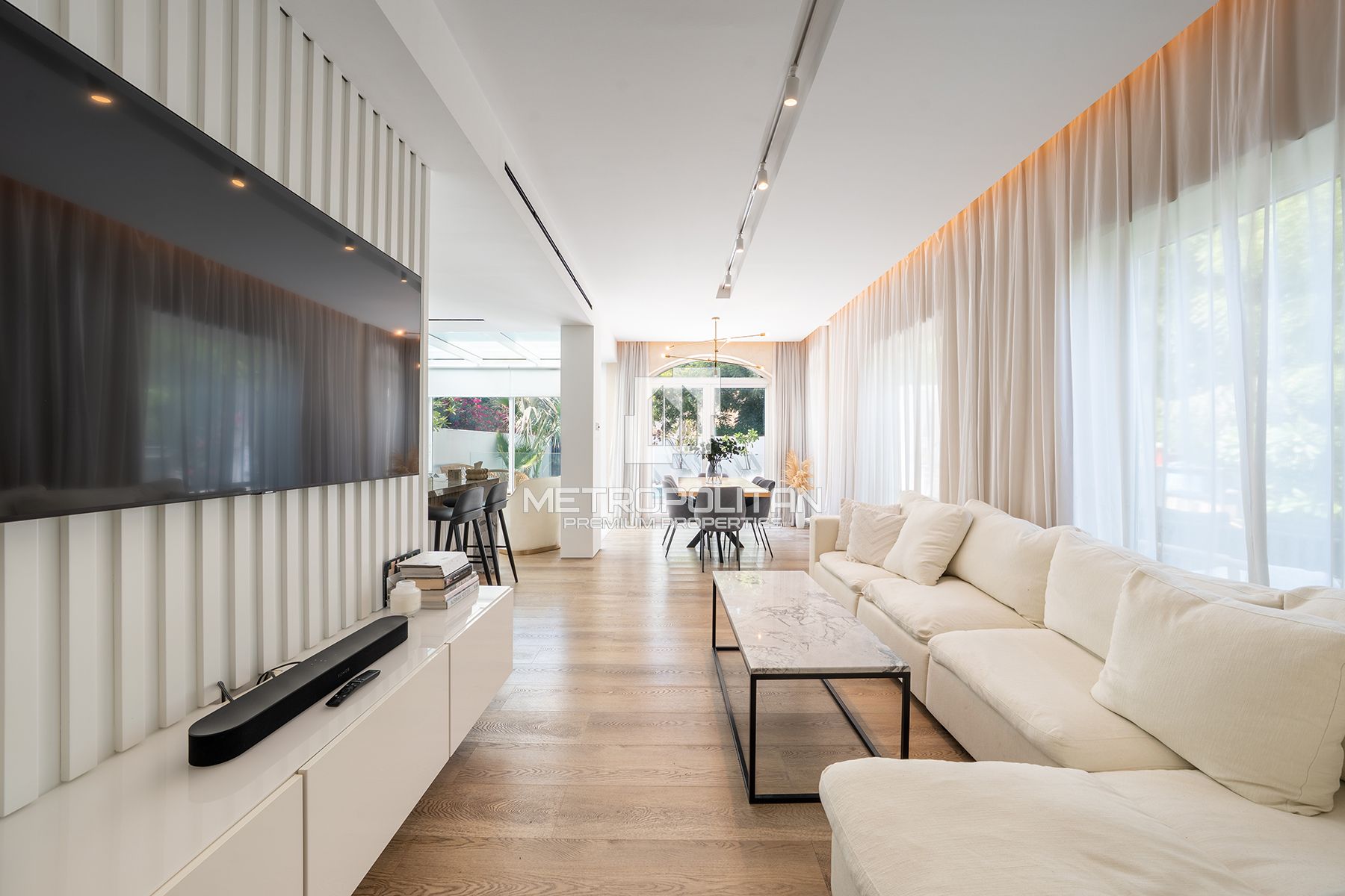 Corner Plot| Private Pool| Type 4E | Family Living