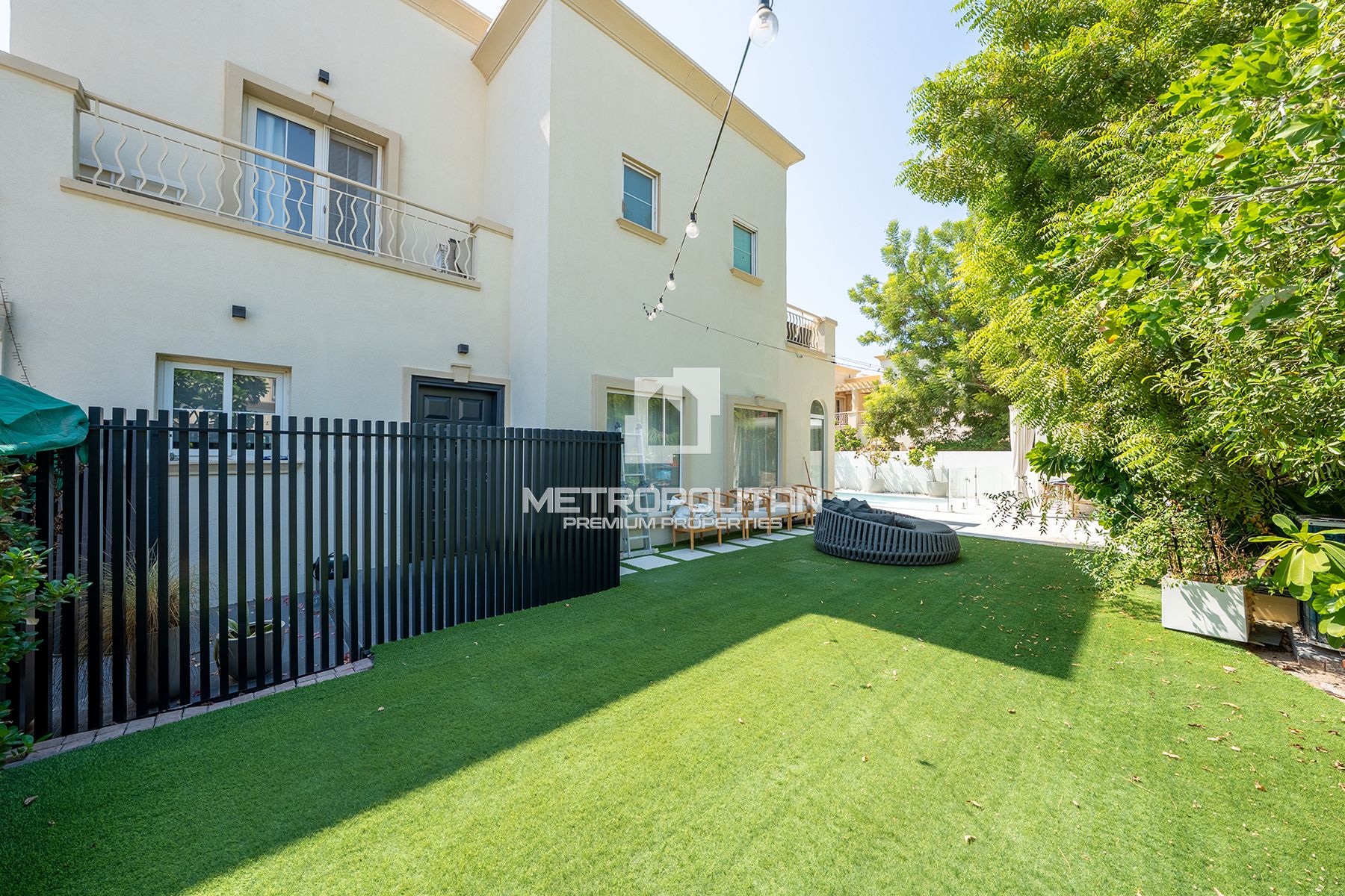 Corner Plot| Private Pool| Type 4E | Family Living