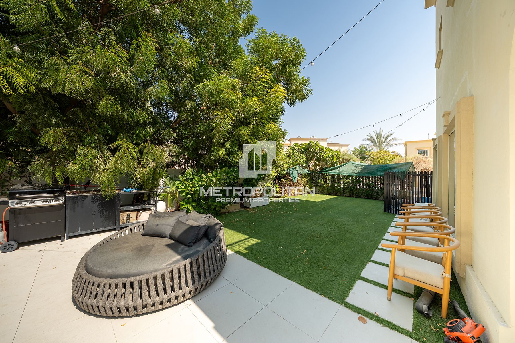 Corner Plot| Private Pool| Type 4E | Family Living