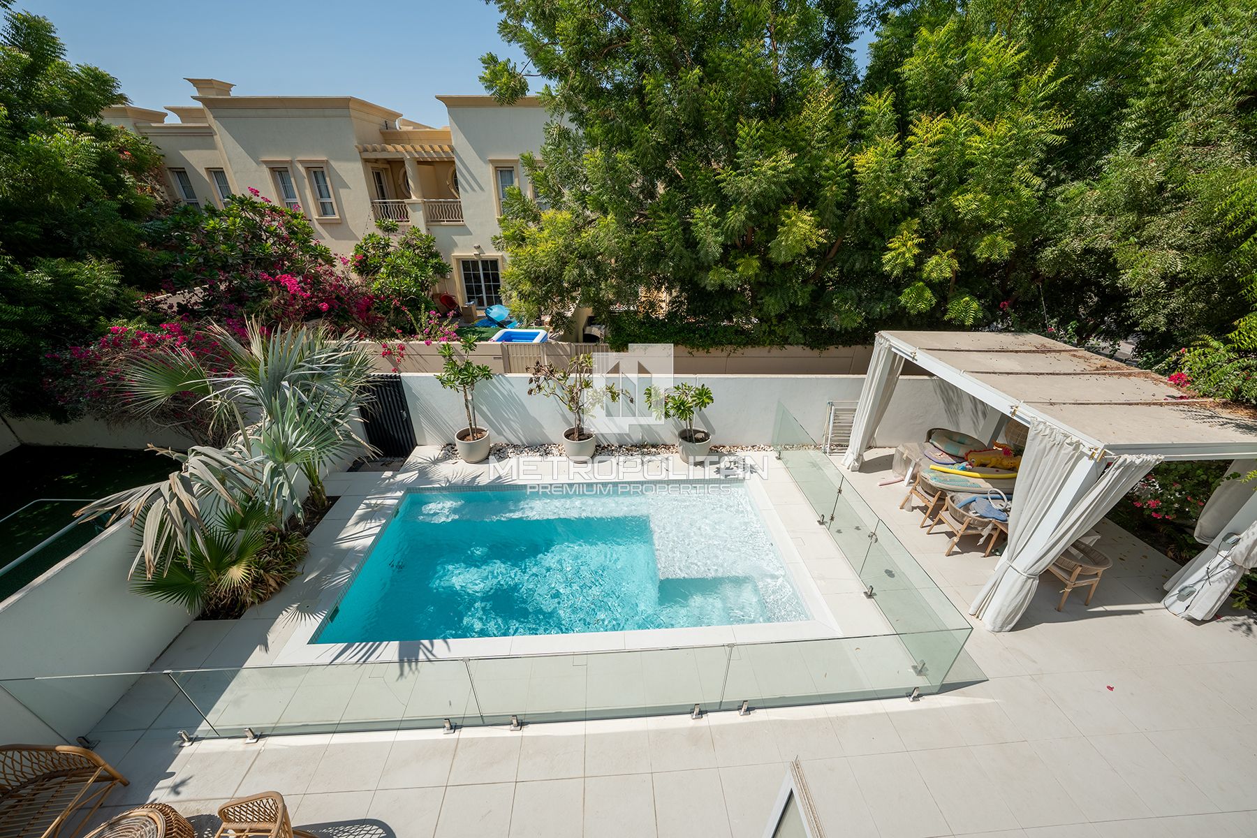 Corner Plot| Private Pool| Type 4E | Family Living
