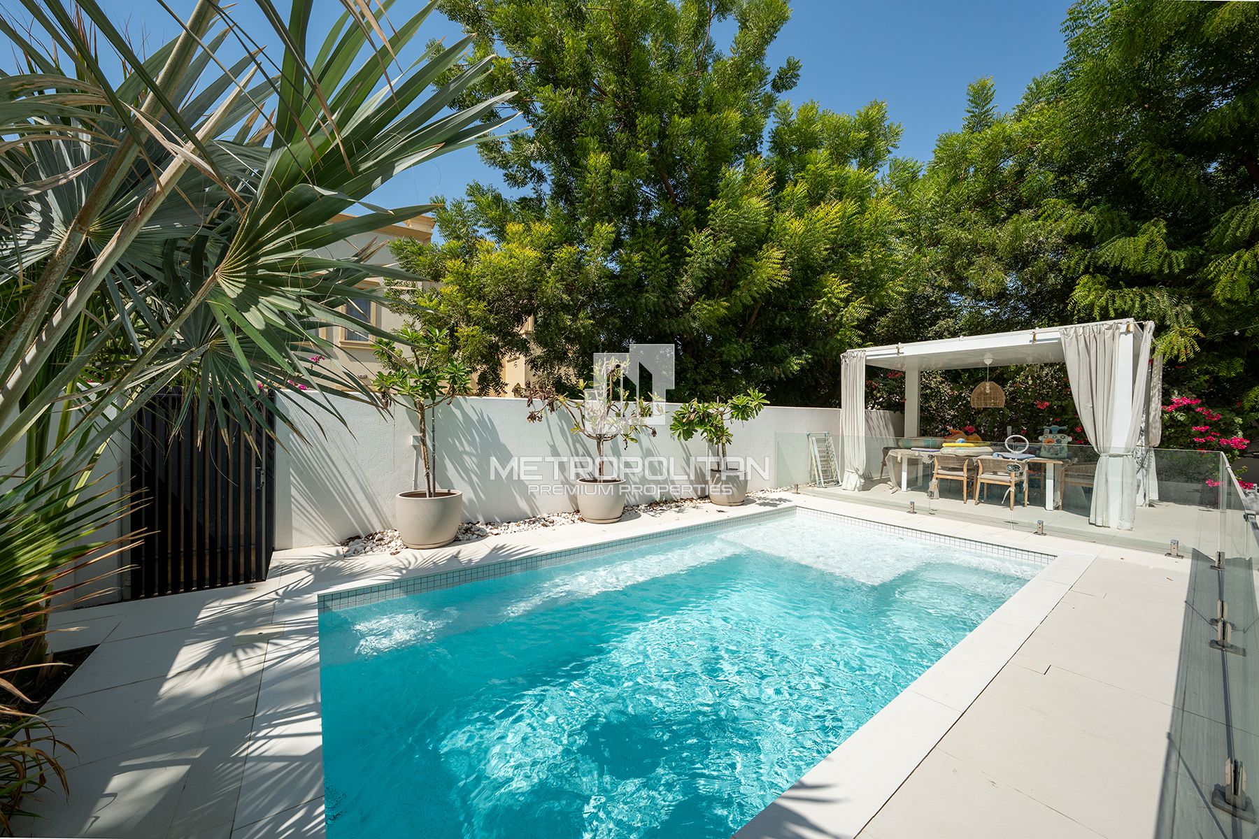 Corner Plot| Private Pool| Type 4E | Family Living