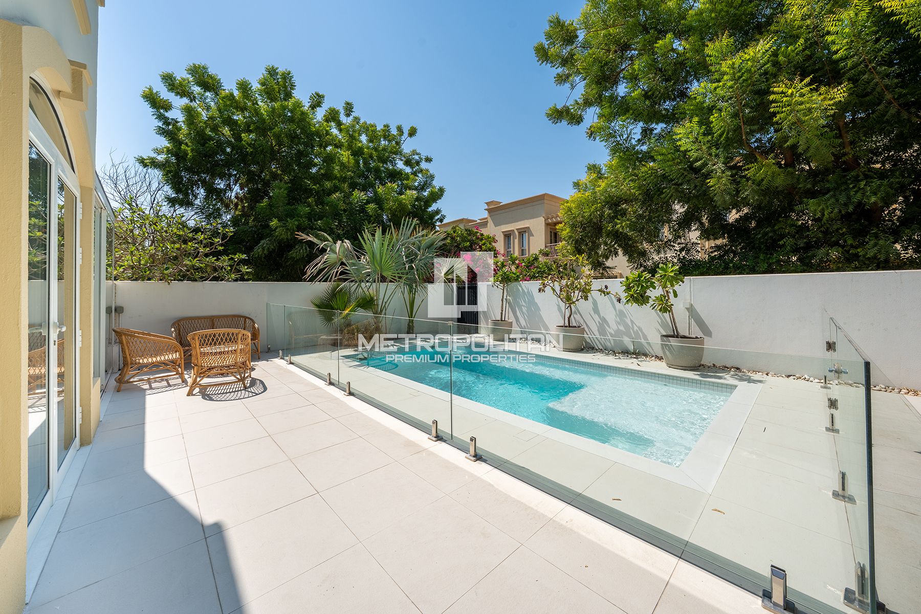 Corner Plot| Private Pool| Type 4E | Family Living