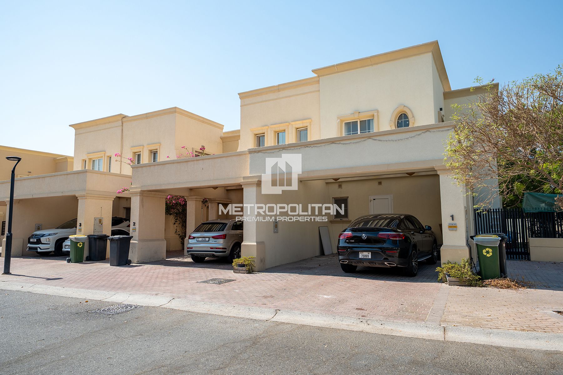 Corner Plot| Private Pool| Type 4E | Family Living