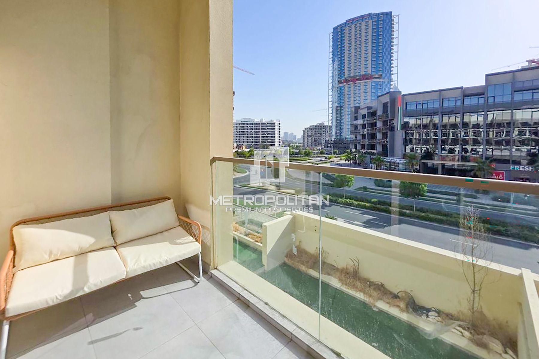 PRIME LOCATION | SPACIOUS LAYOUT | HOT DEAL