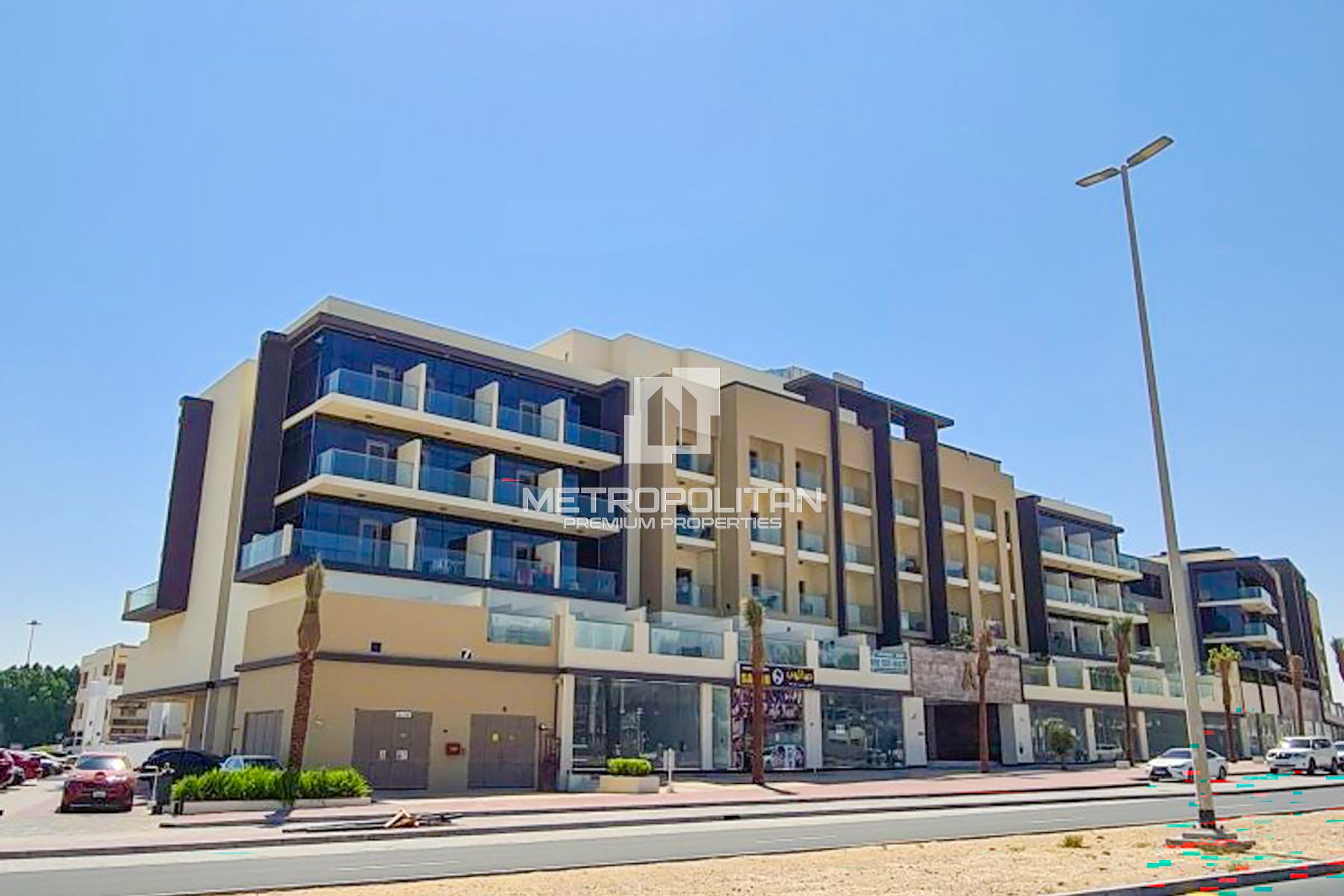 PRIME LOCATION | SPACIOUS LAYOUT | HOT DEAL