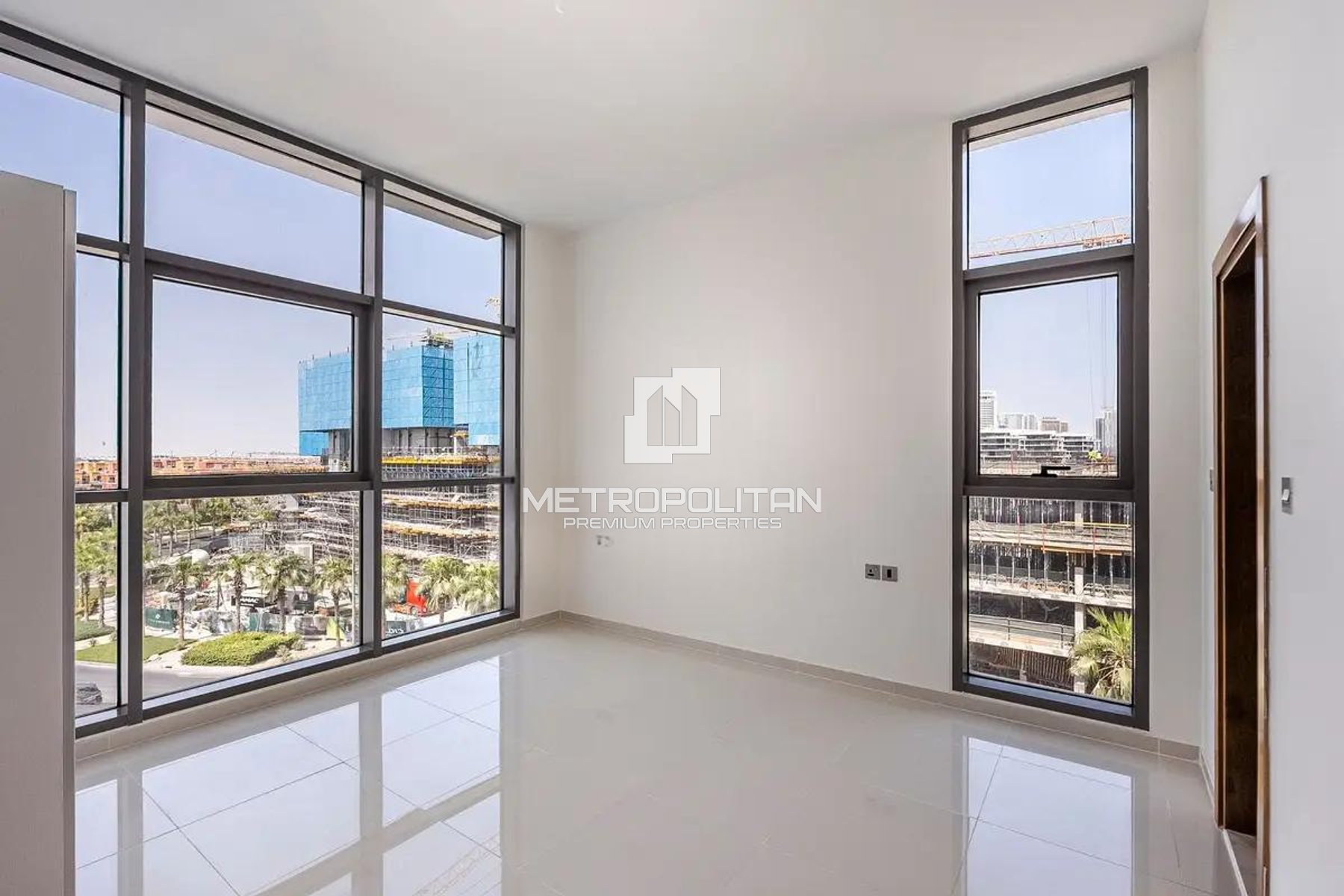 Vacant | Large Balcony | Park View |Prime Location