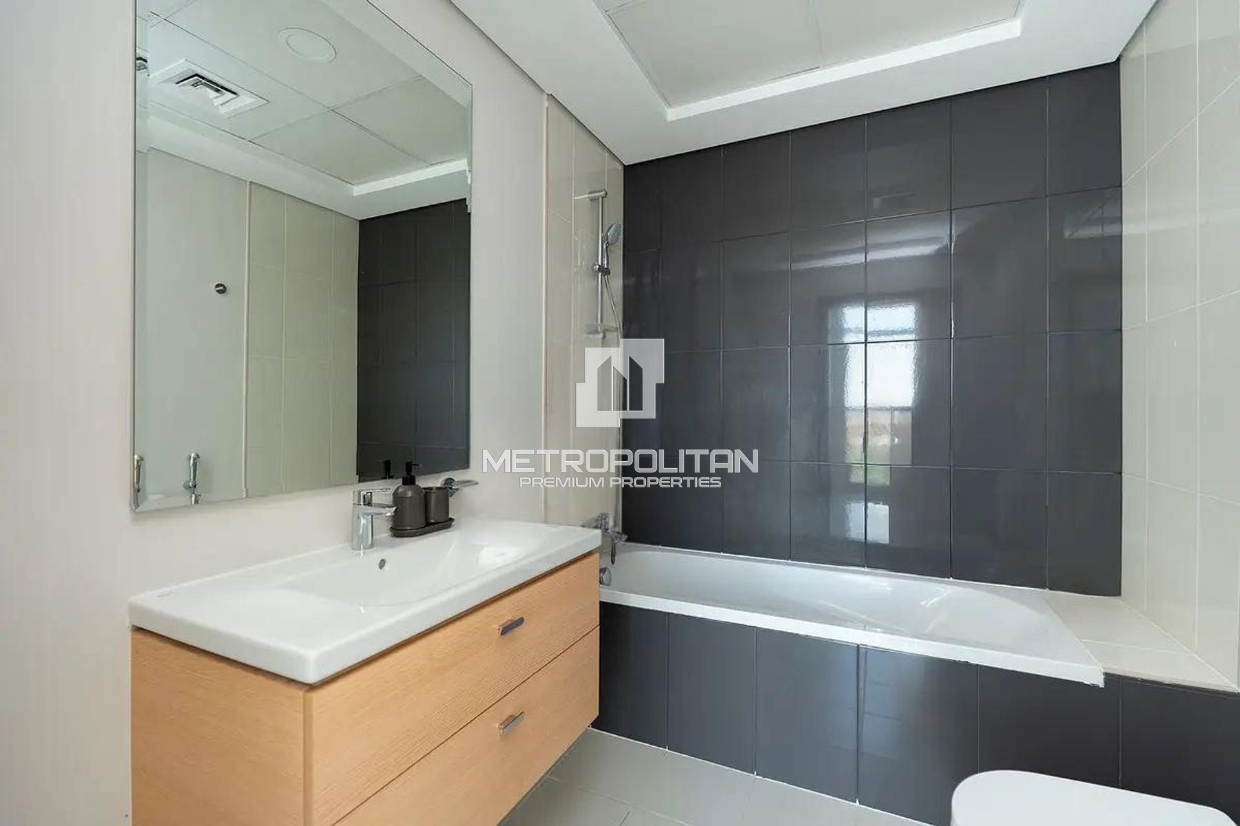 Vacant | Large Balcony | Park View |Prime Location