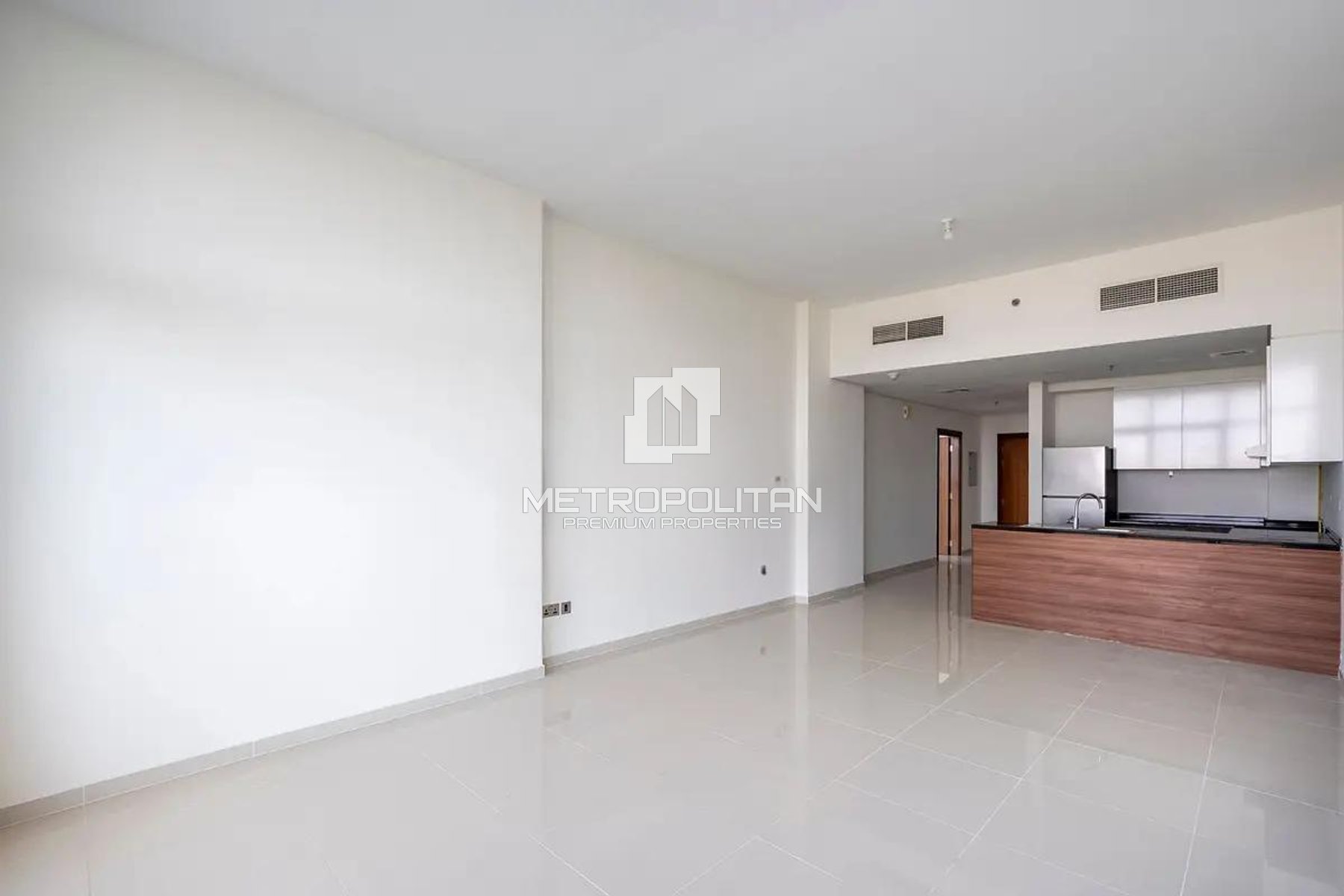 Vacant | Large Balcony | Park View |Prime Location