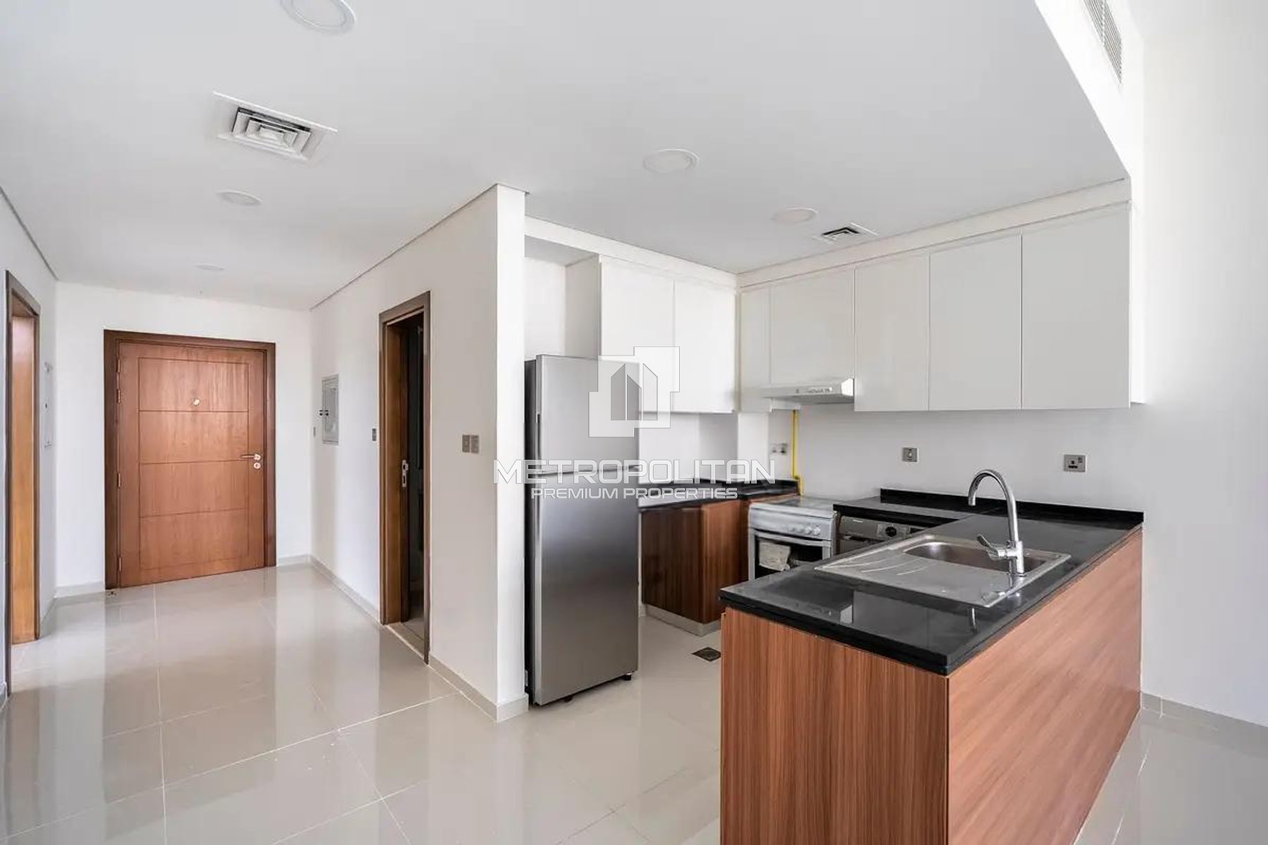 Vacant | Large Balcony | Park View |Prime Location