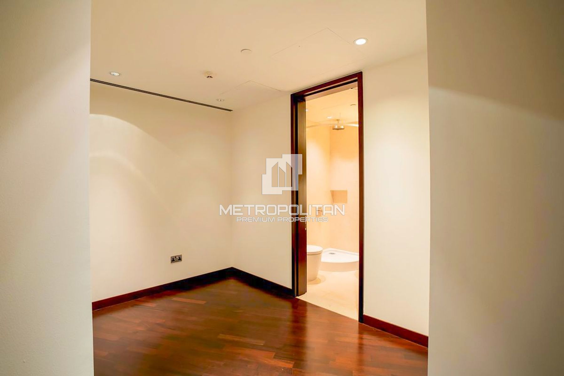 DIFC & Sea View | Large Layout | Prime Deal