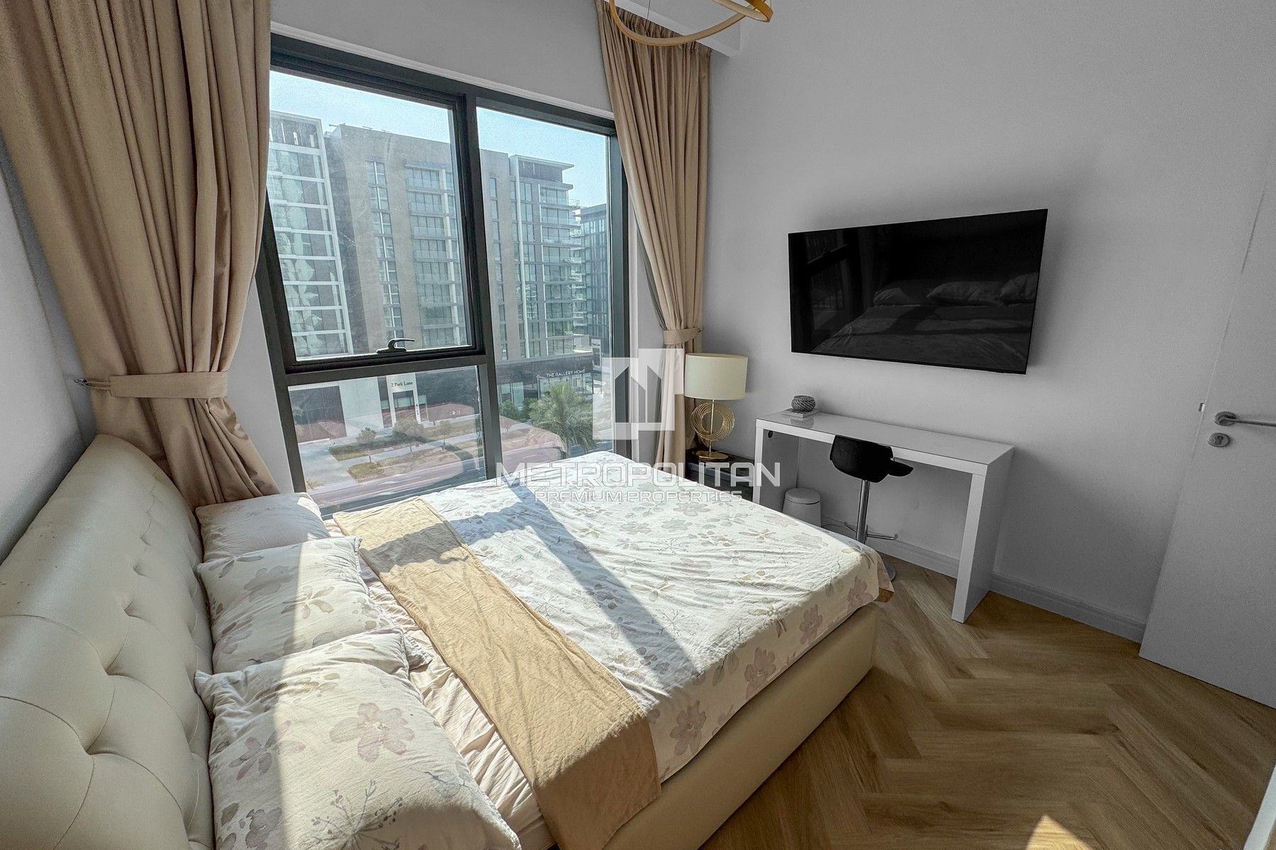 VOT | Semi Upgrade | Middle Floor | Furnished