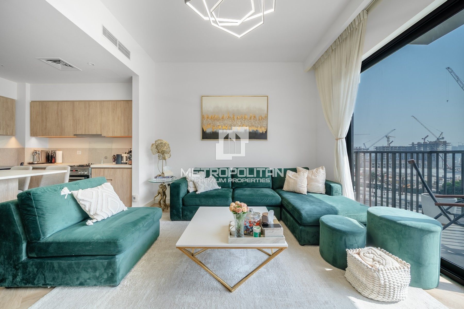 VOT | Semi Upgrade | Middle Floor | Furnished