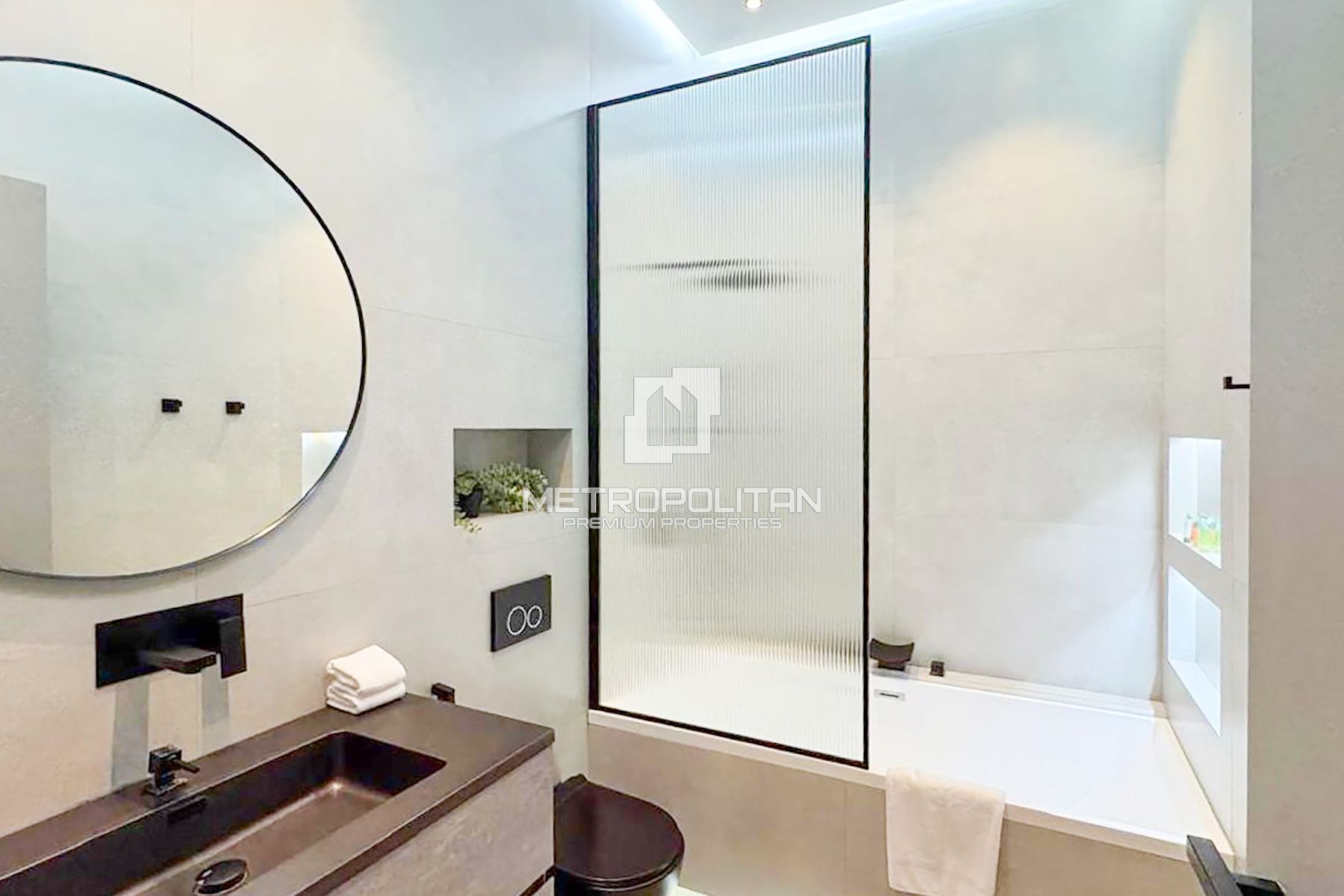 Luxury Penthouse | Private Beach | Panoramic Views