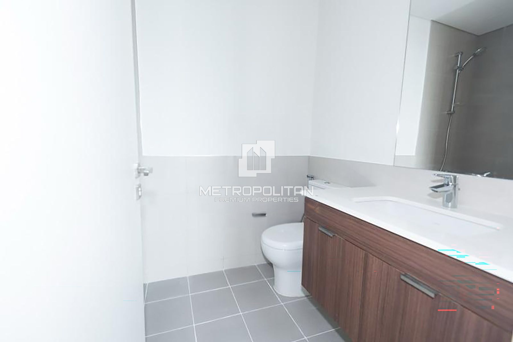 Bright Residence | Pool View | Great Deal
