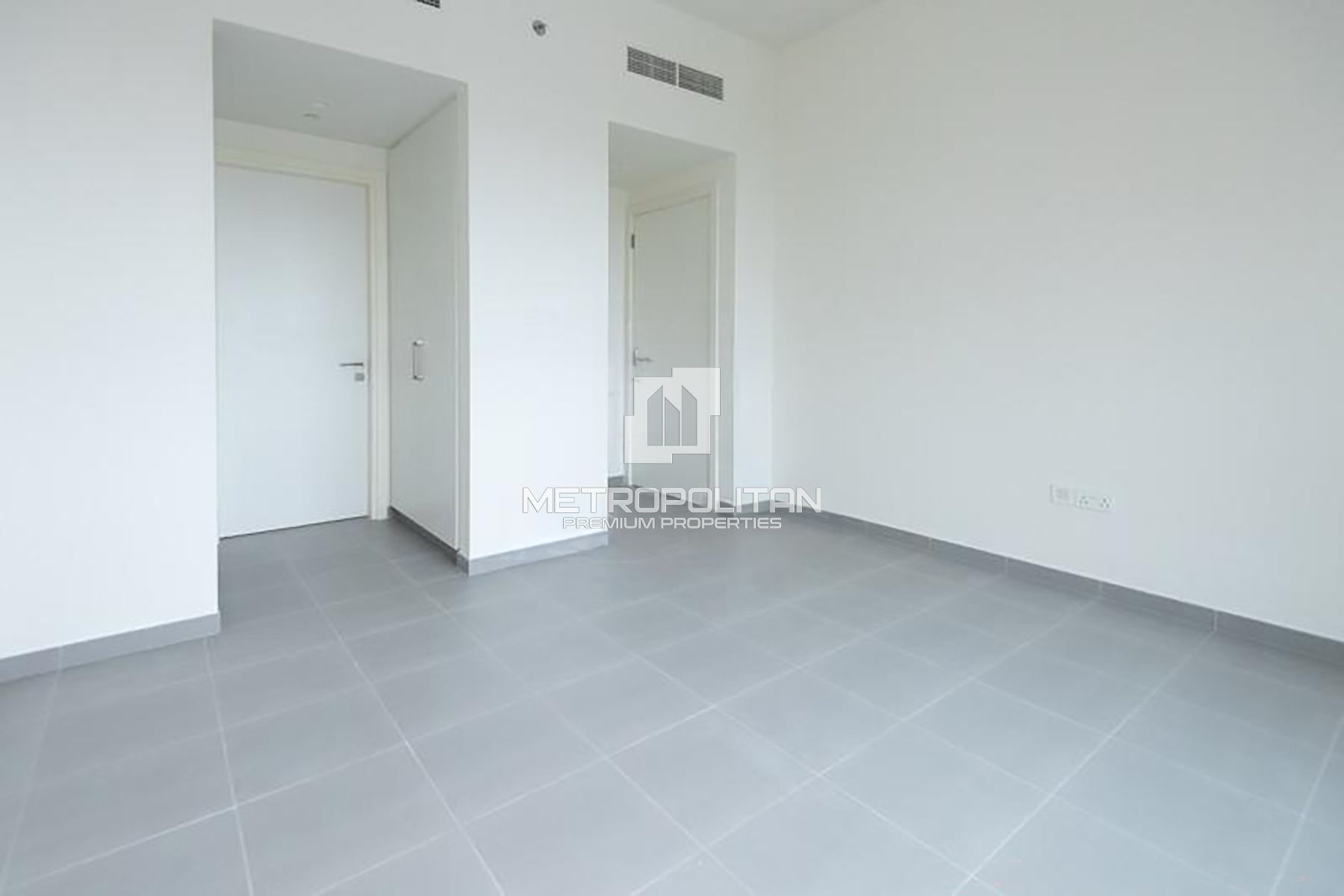 Bright Residence | Pool View | Great Deal