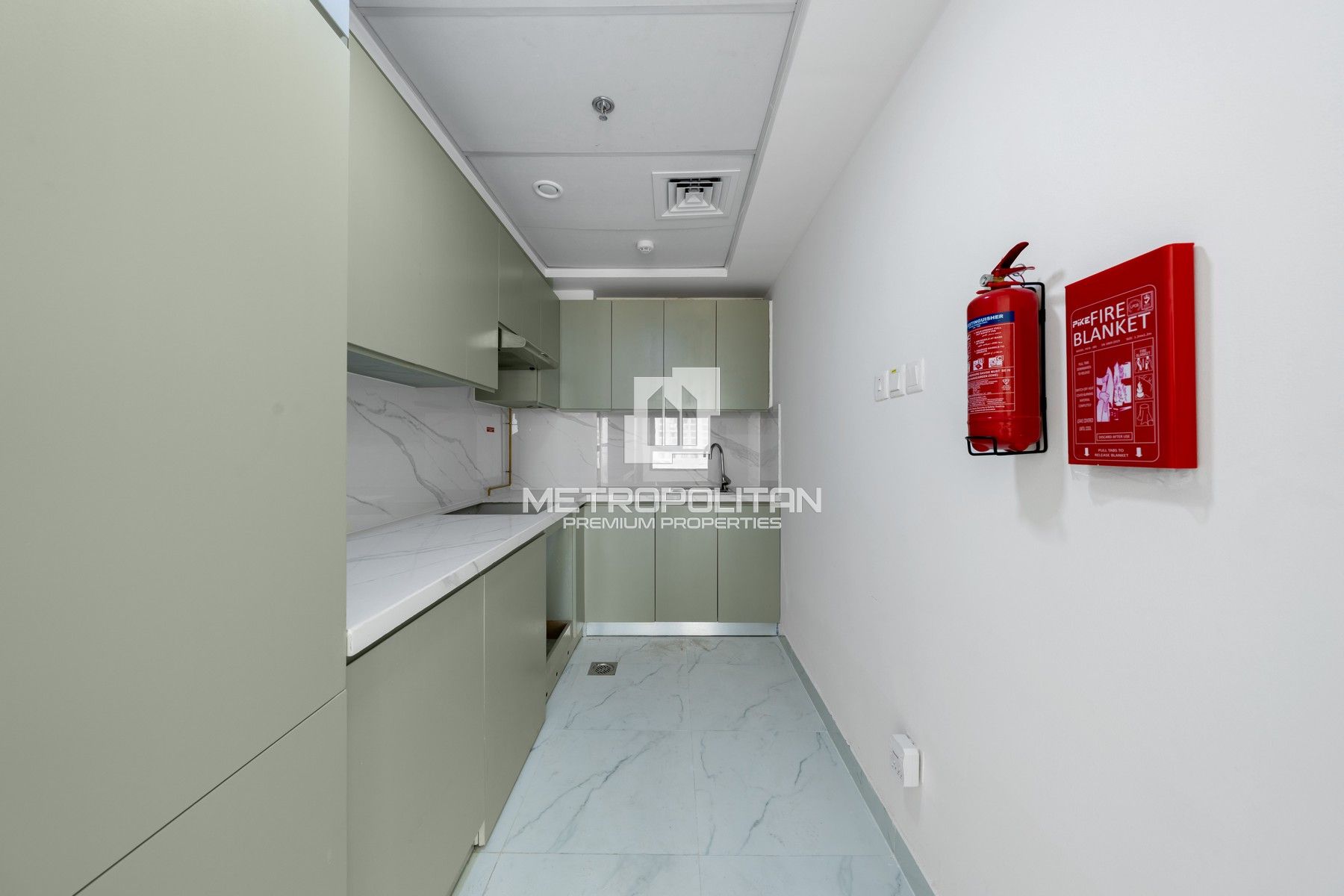 Upgraded Closed Kitchen | Vastu | Vacant Now