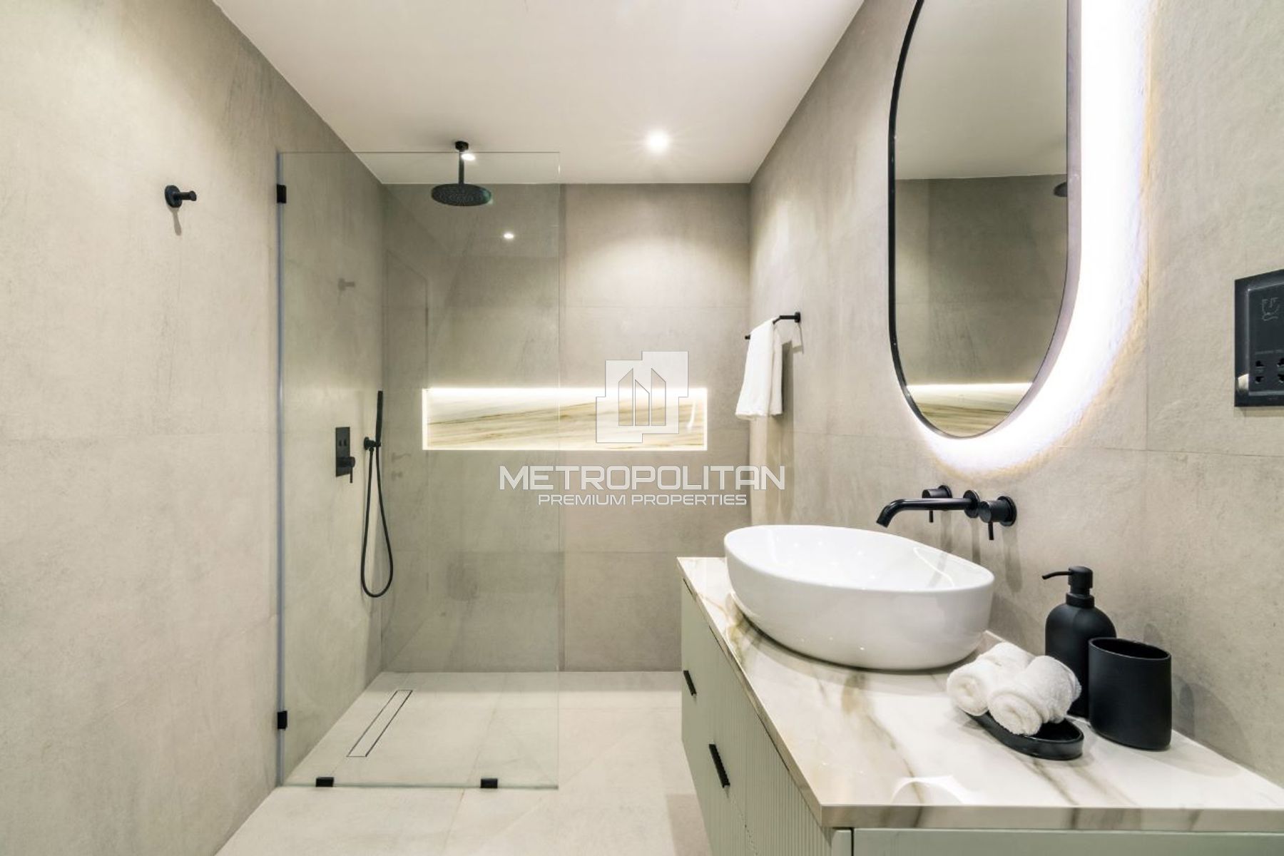 Luxury Penthouse | Upgraded | Panoramic Views