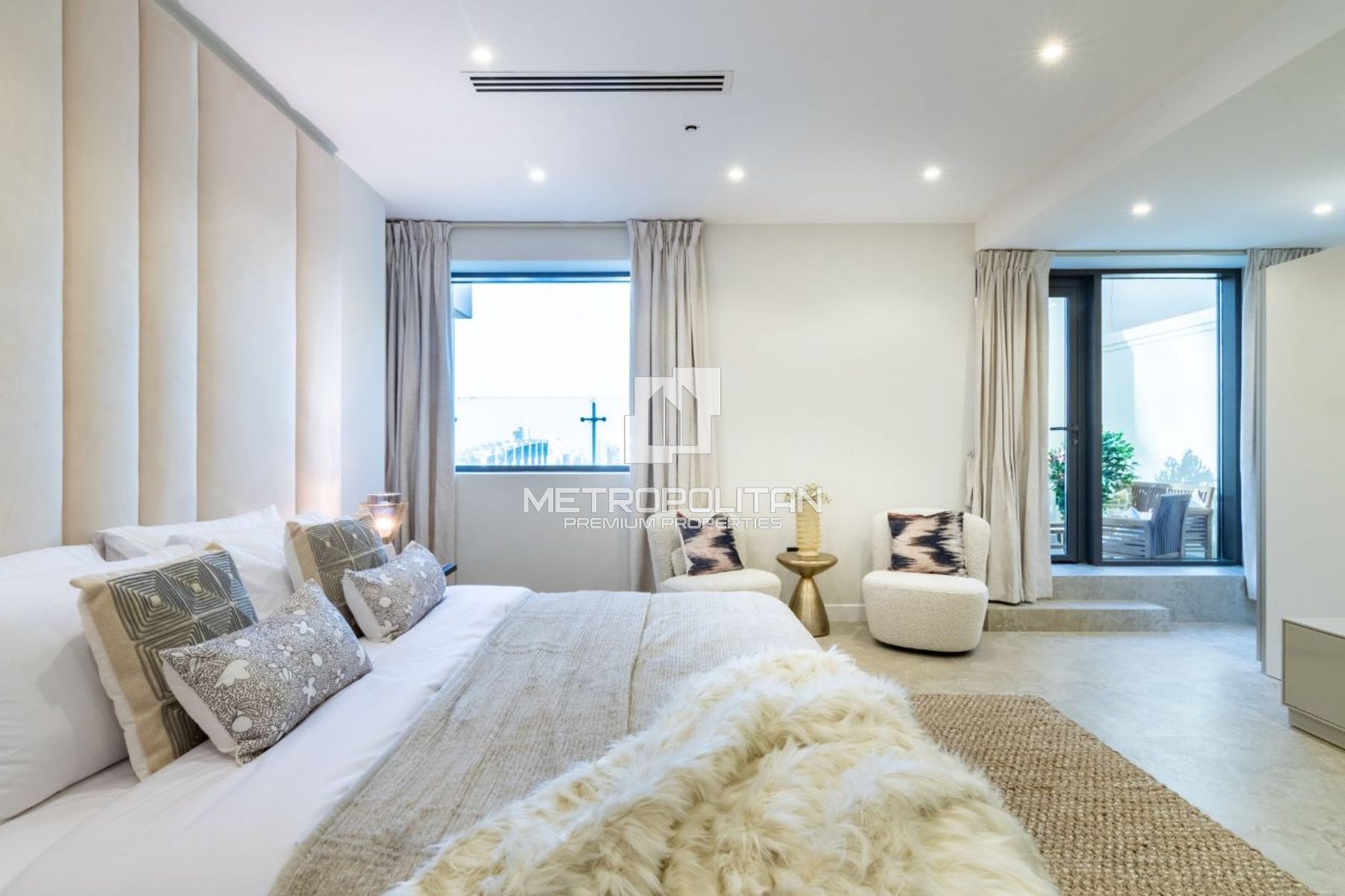 Luxury Penthouse | Upgraded | Panoramic Views