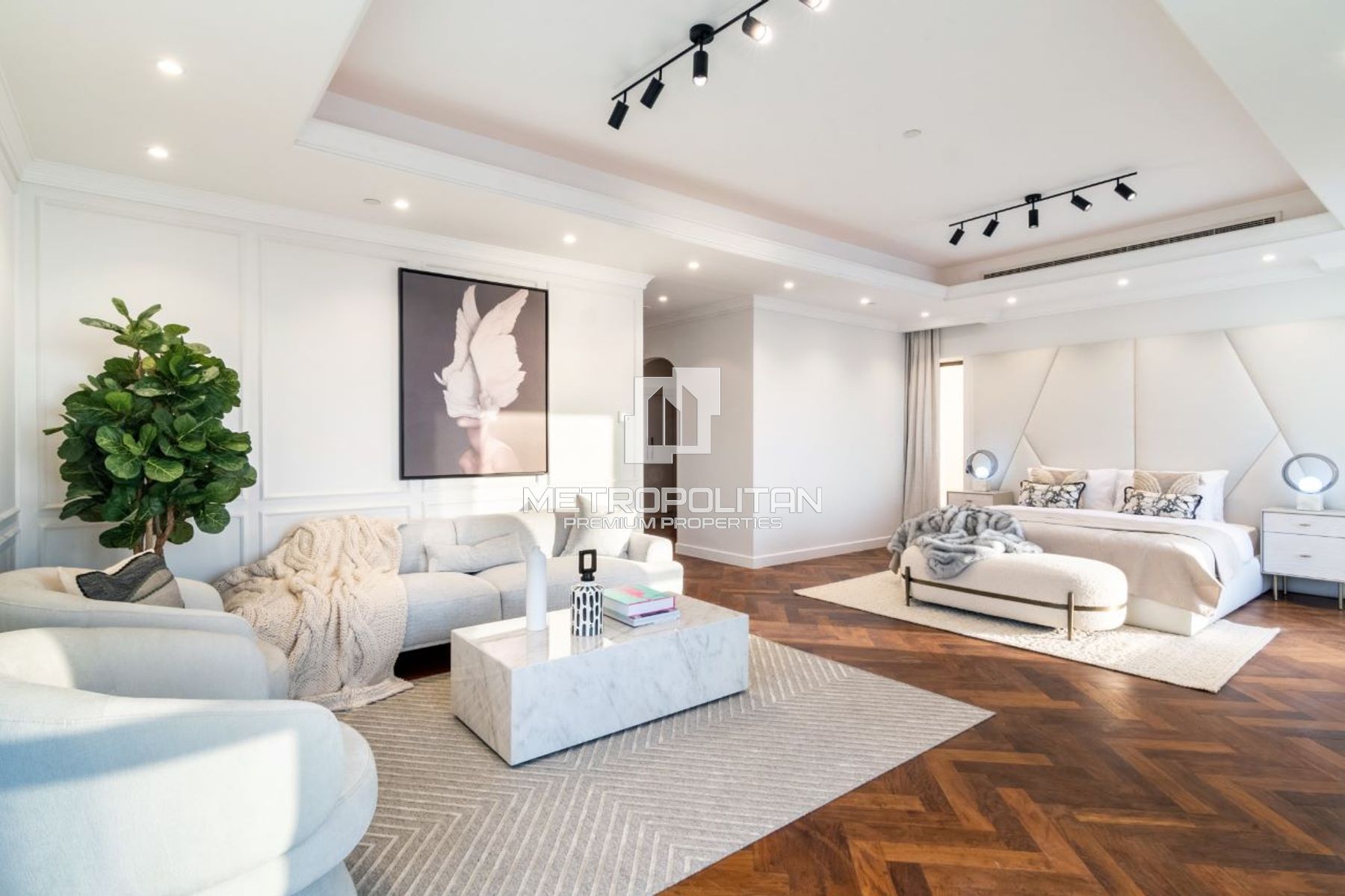 Luxury Penthouse | Upgraded | Panoramic Views